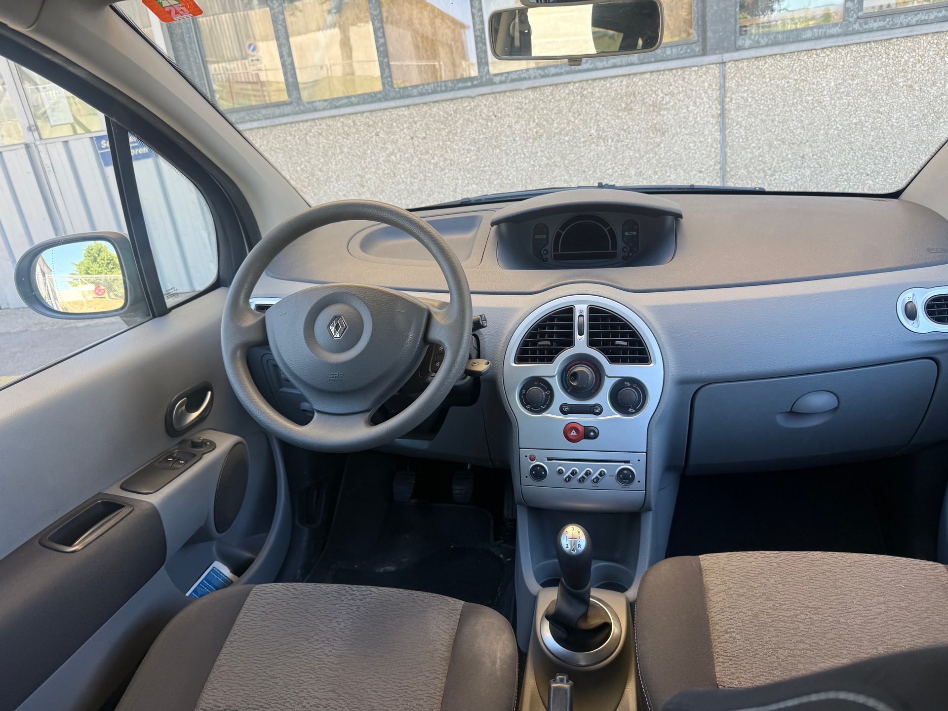 RENAULT Modus 1.2 16V T Dynamique-image-8
