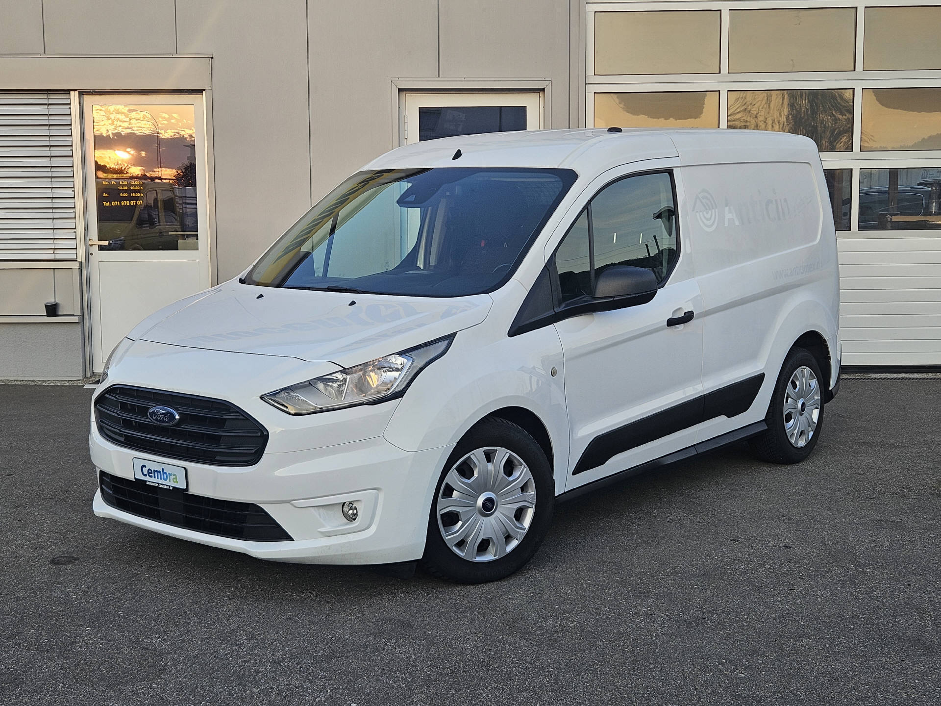 FORD Transit Connect Van 200 L1 1.5 EcoBlue 120 Trend-showroom-element-1