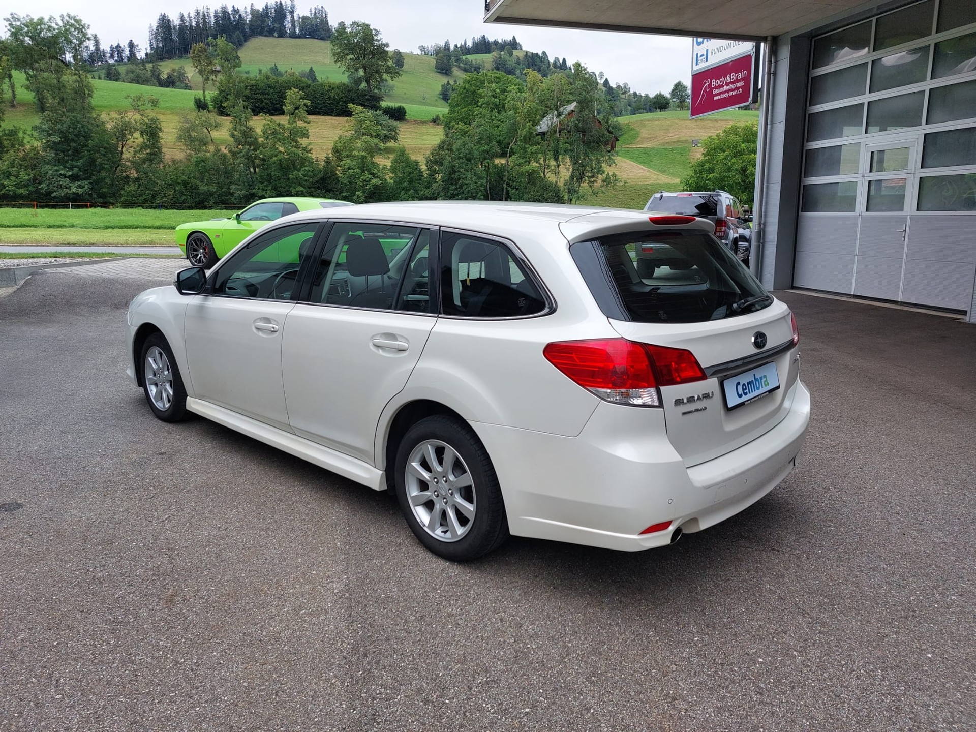 SUBARU Legacy 2.0i Swiss AWD Lineartronic-image-2
