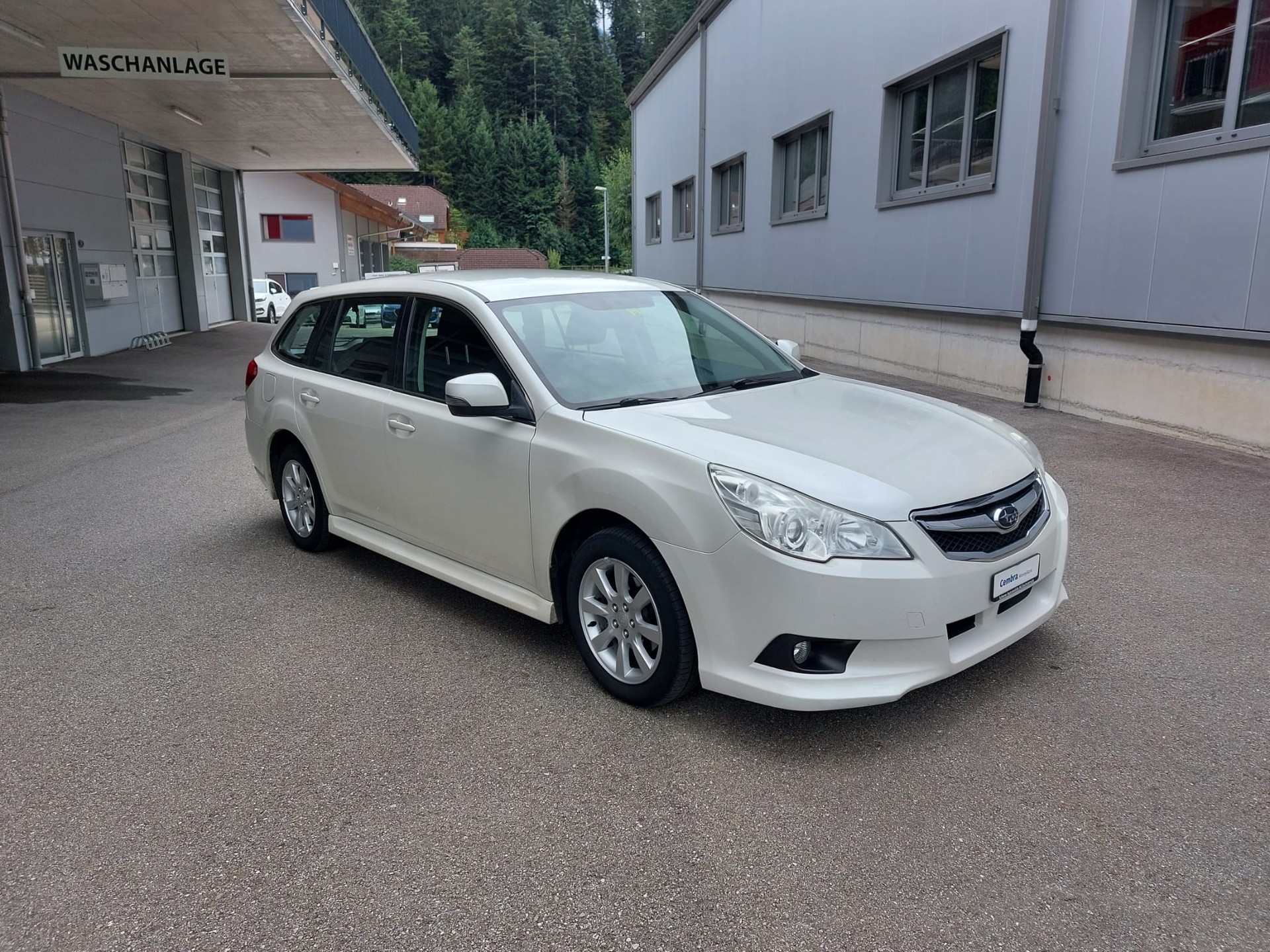 SUBARU Legacy 2.0i Swiss AWD Lineartronic-image-6