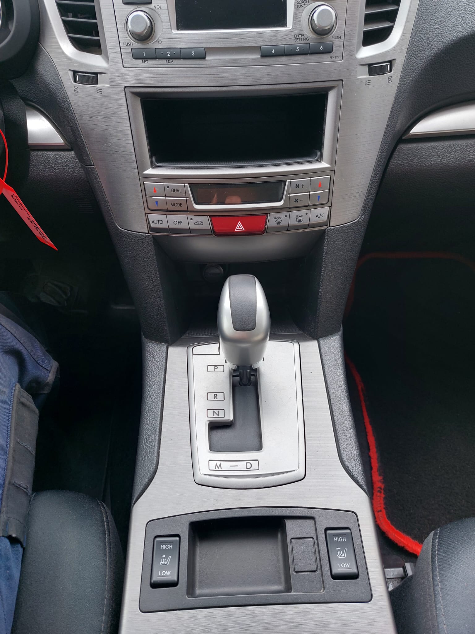 SUBARU Legacy 2.0i Swiss AWD Lineartronic-image-11