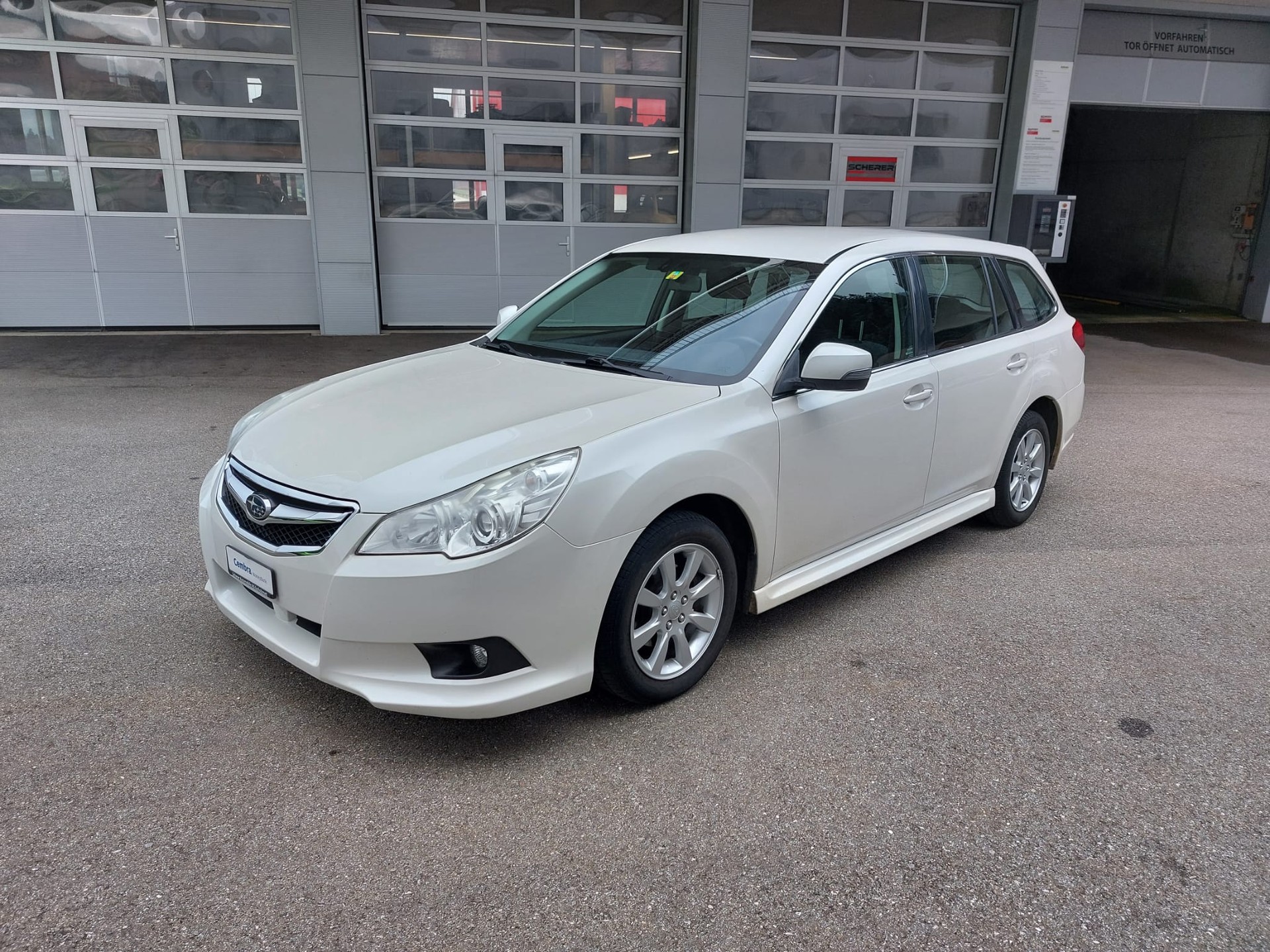 SUBARU Legacy 2.0i Swiss AWD Lineartronic