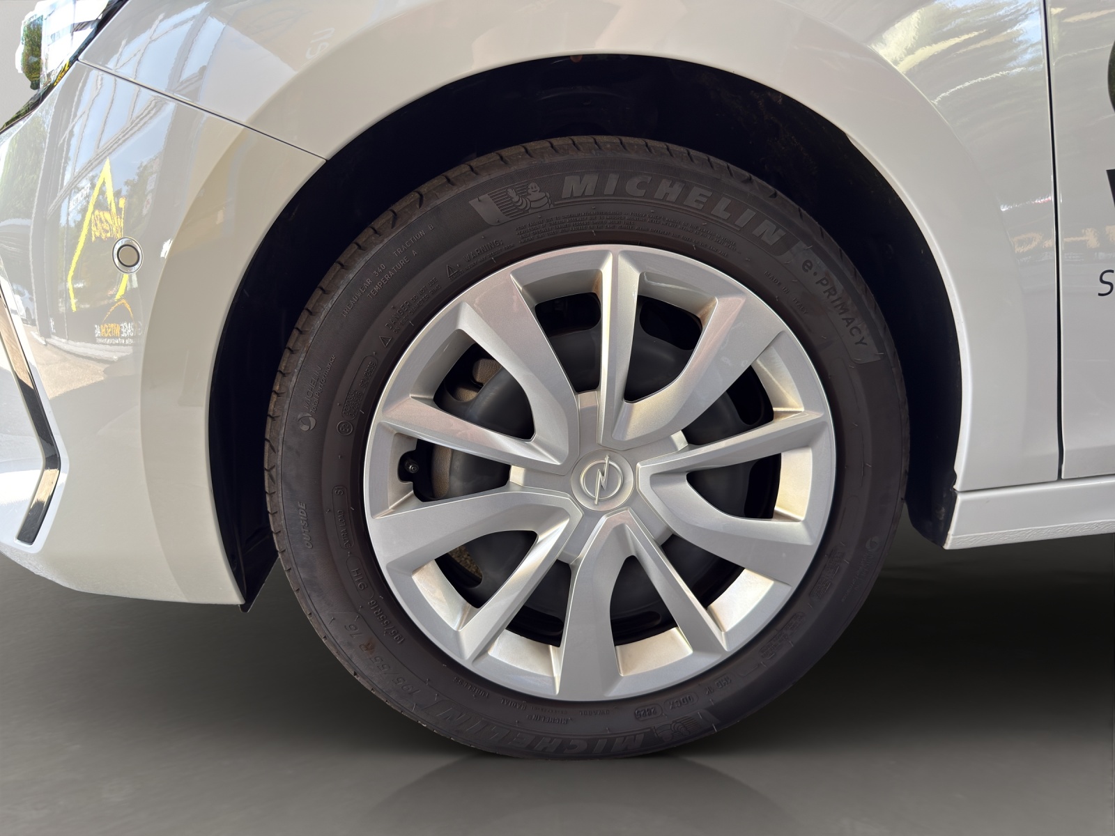 OPEL Corsa F 1.2 Turbo Edition-image-25