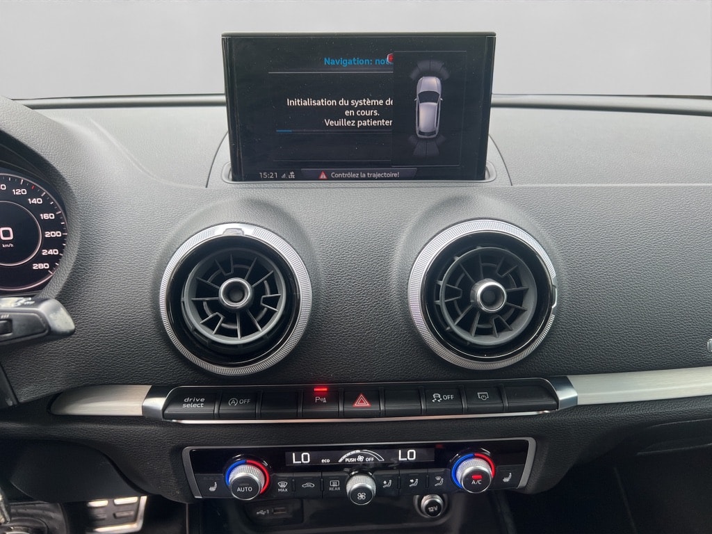 AUDI A3 Sportback 35 TFSI Sport S-tronic-image-12