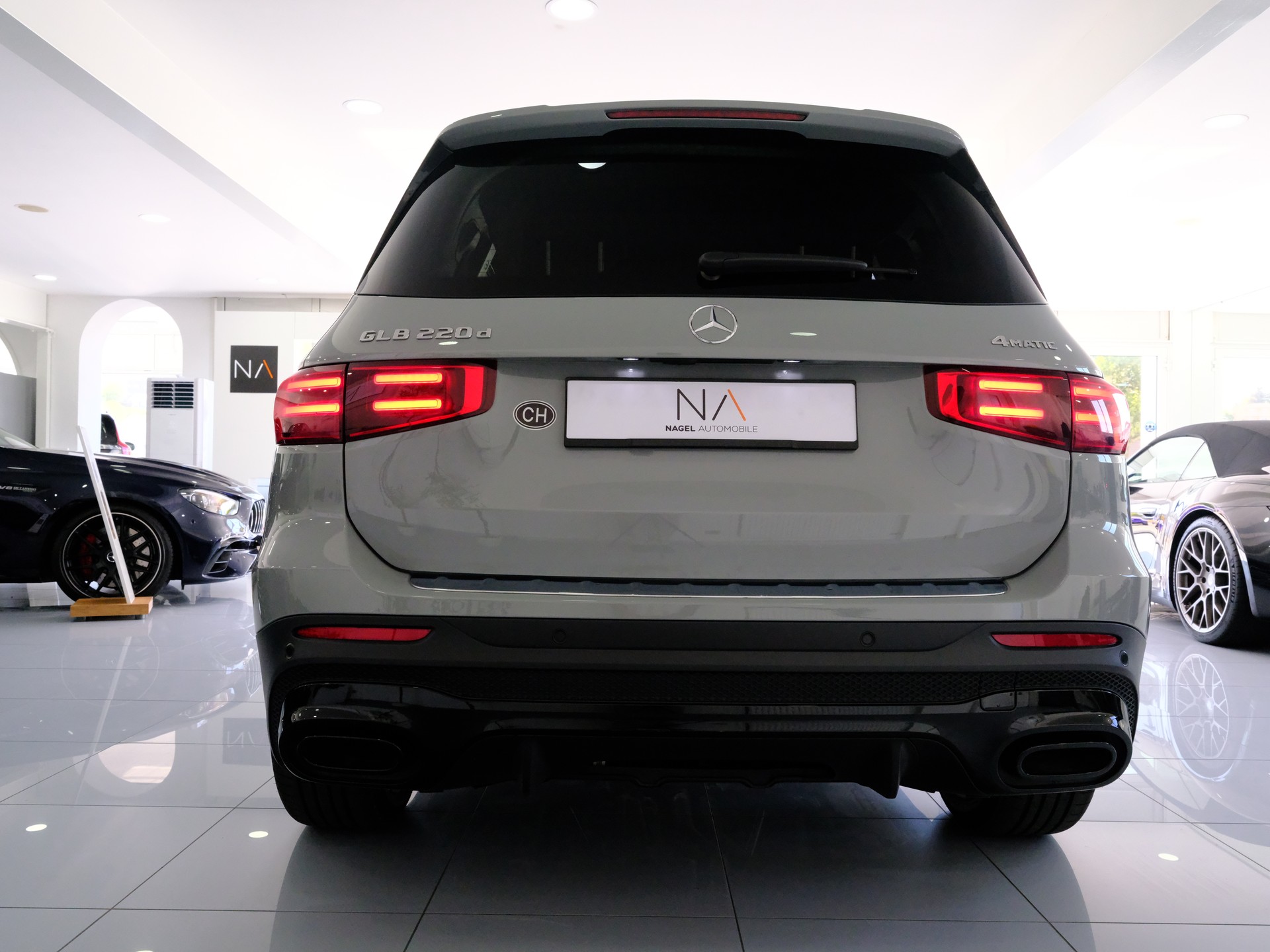 MERCEDES-BENZ GLB 220 d 4Matic 8G-Tronic-image-5