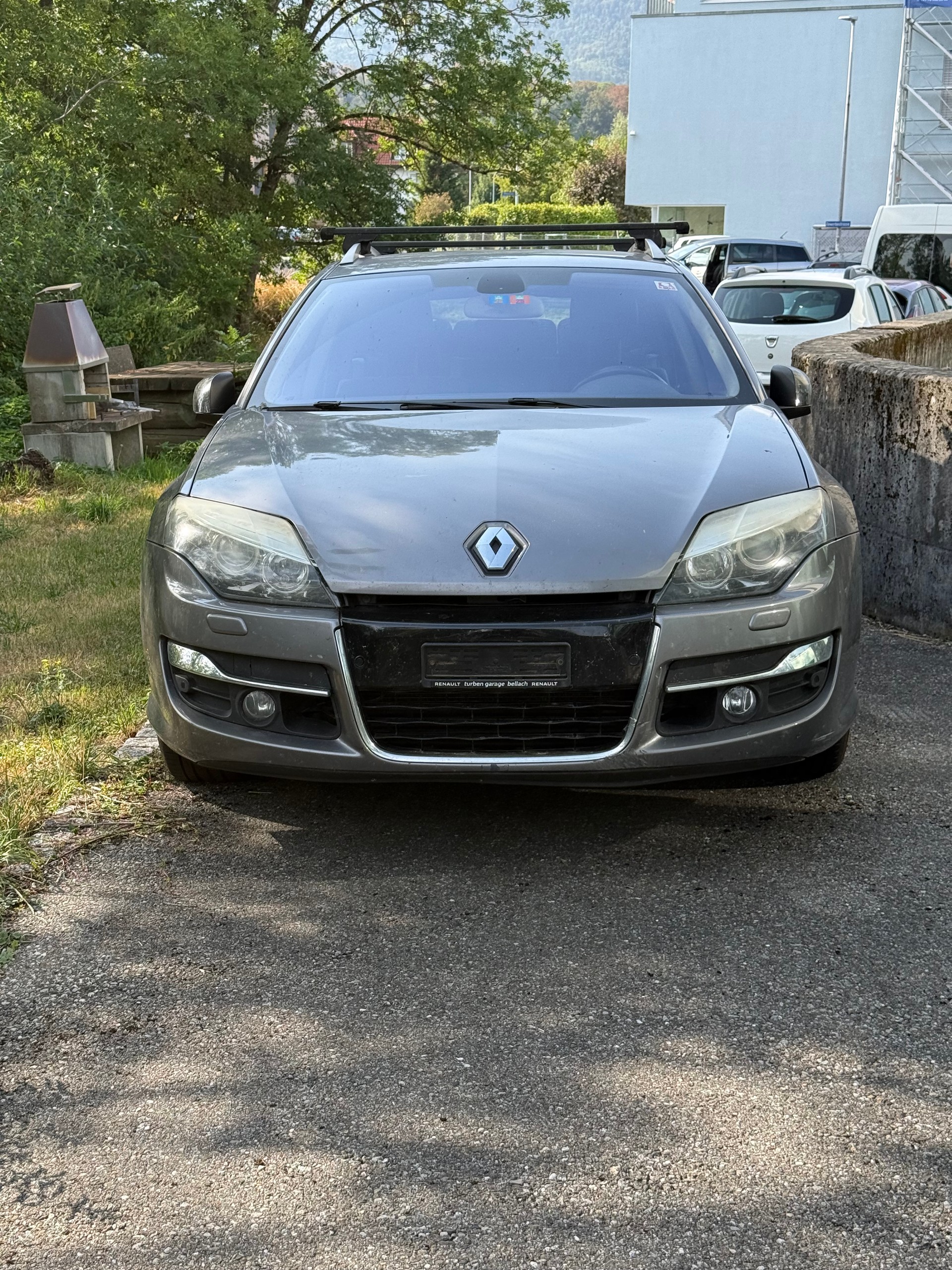 RENAULT Laguna Grandtour 2.0 16V T Bose Automatic-image-2