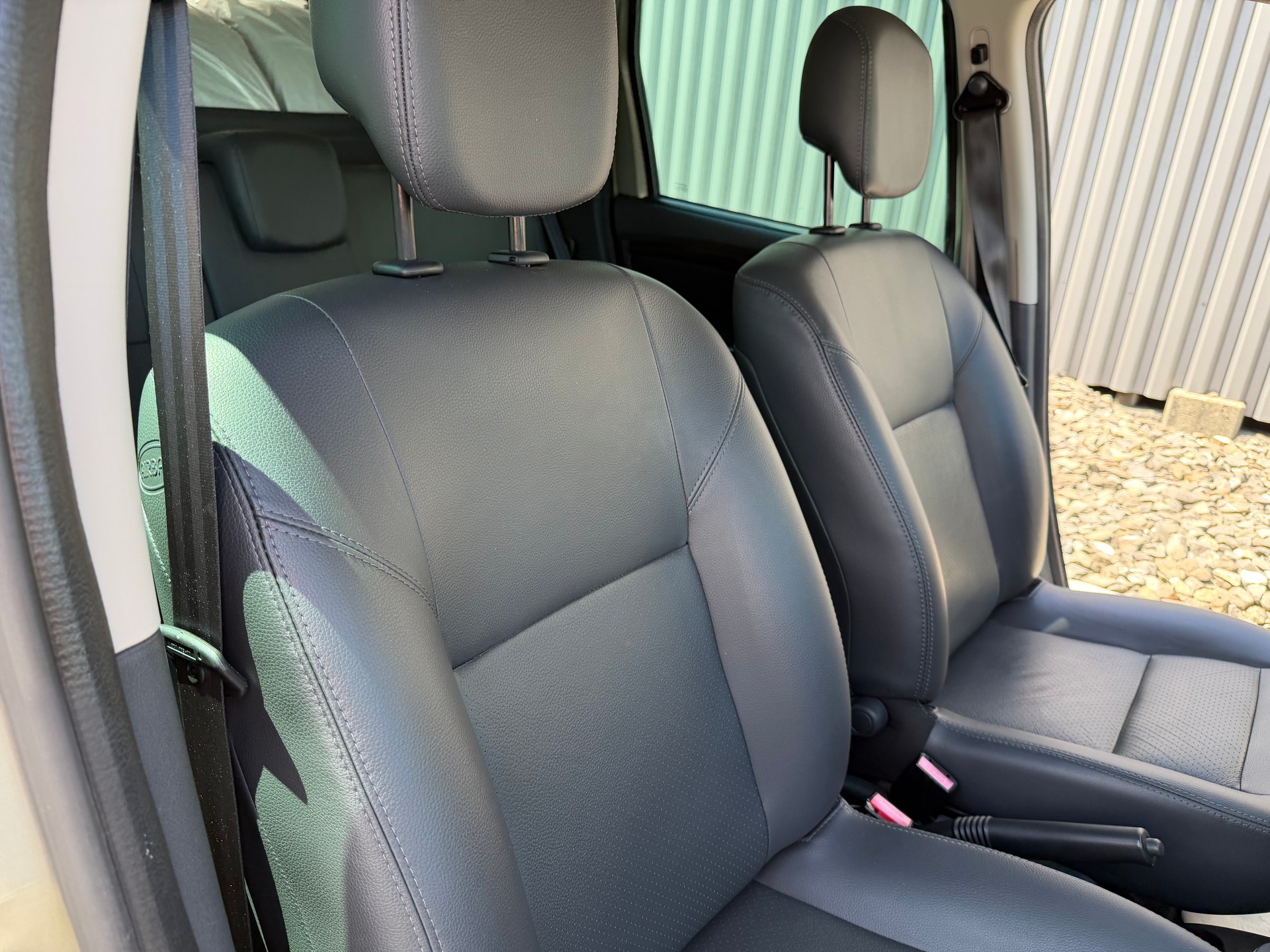 DACIA Duster 1.6 Ambiance 4x4-image-29