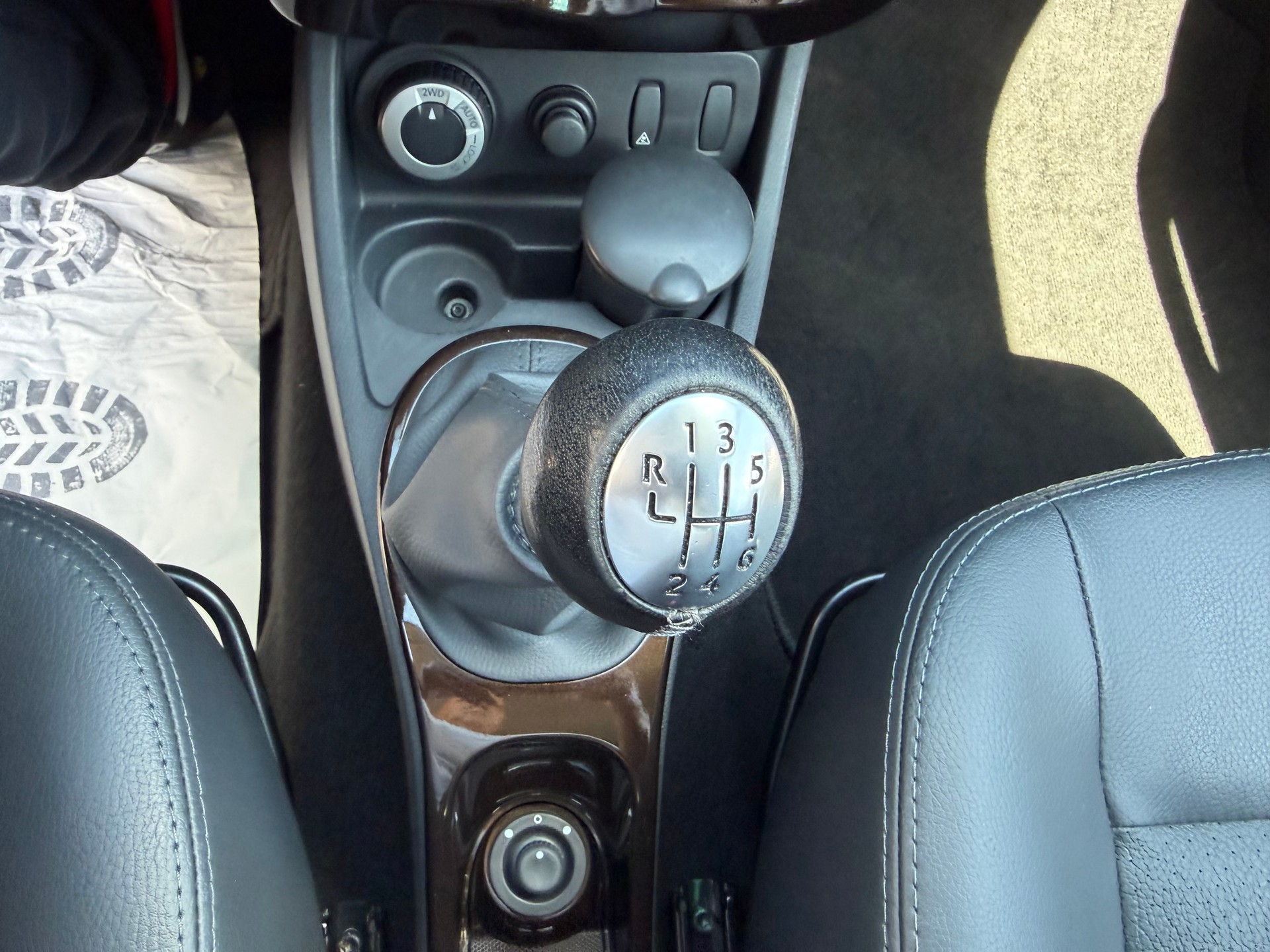 DACIA Duster 1.6 Ambiance 4x4-image-40