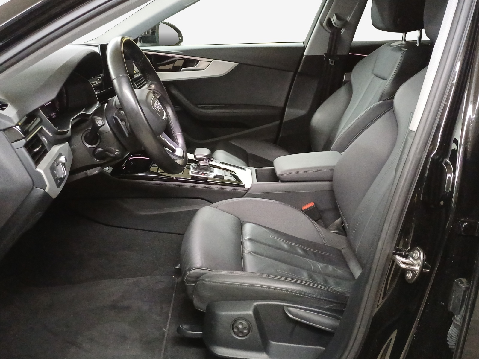 AUDI A4 Avant 40 TDI advanced Attraction quattro S-tronic-image-7