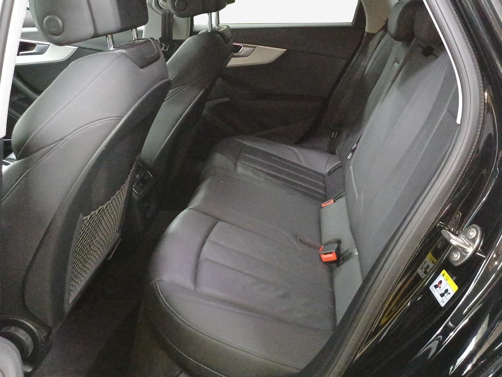 AUDI A4 Avant 40 TDI advanced Attraction quattro S-tronic-image-11