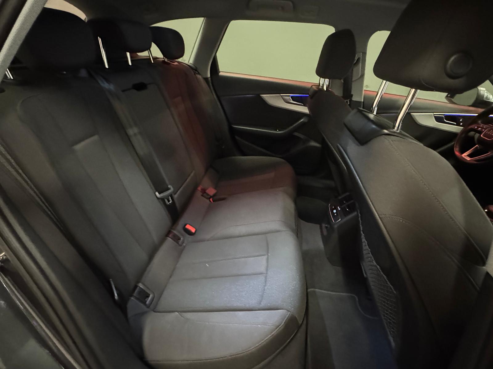 AUDI A4 Avant 40 TDI S line quattro S-tronic-image-11