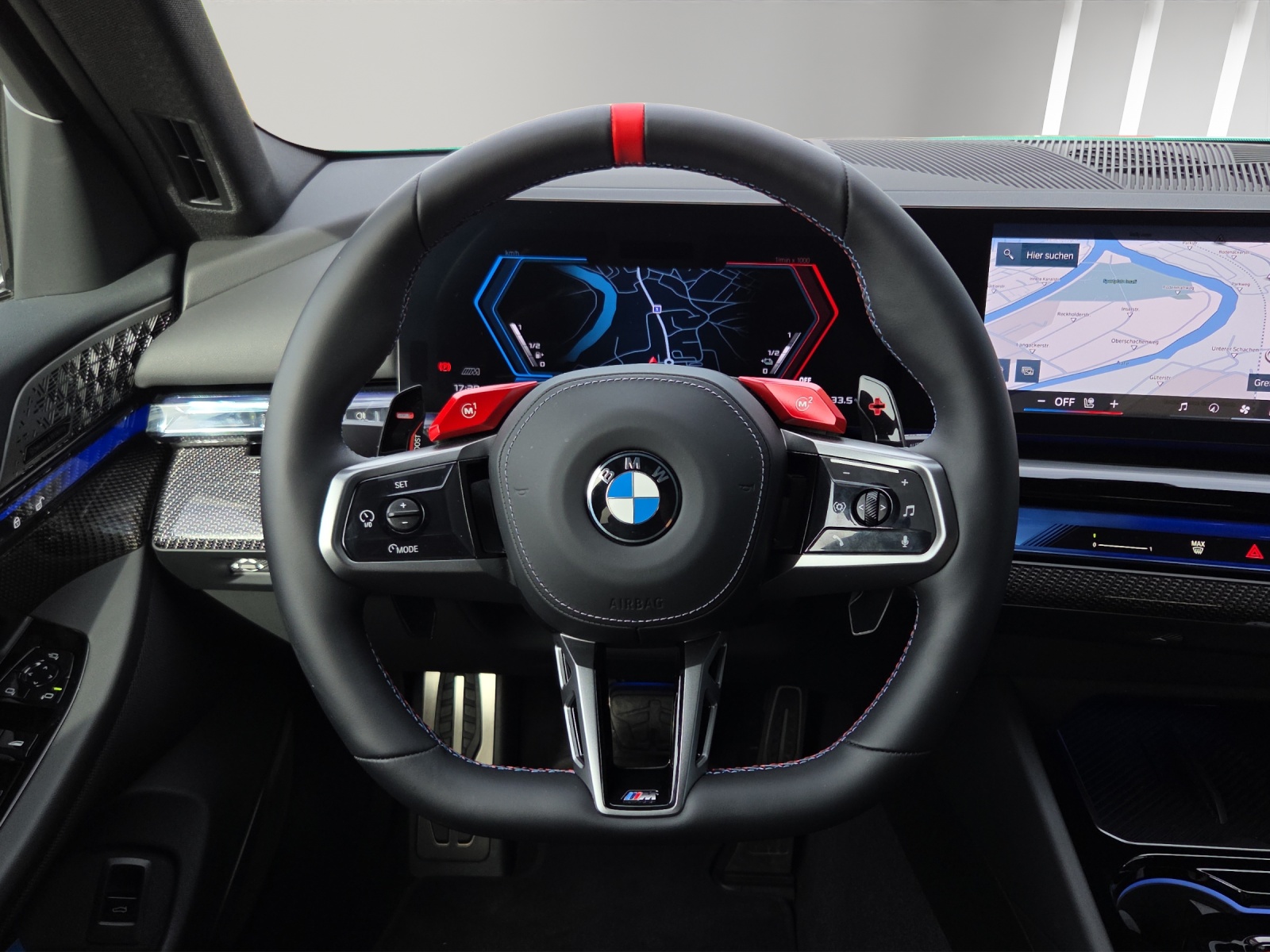 BMW M5 xDrive Touring-image-7