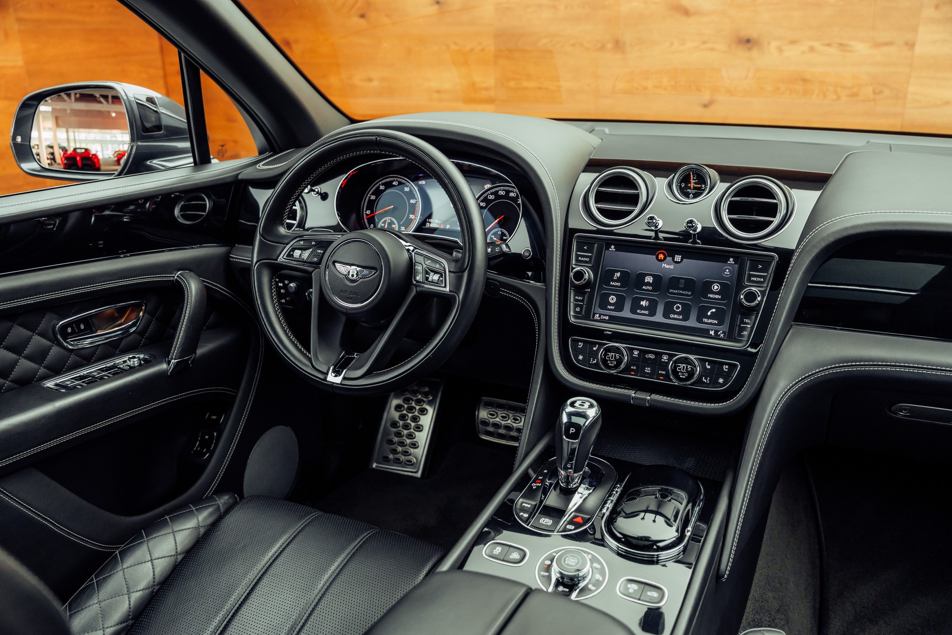 BENTLEY Bentayga W12 Anthracite-image-14