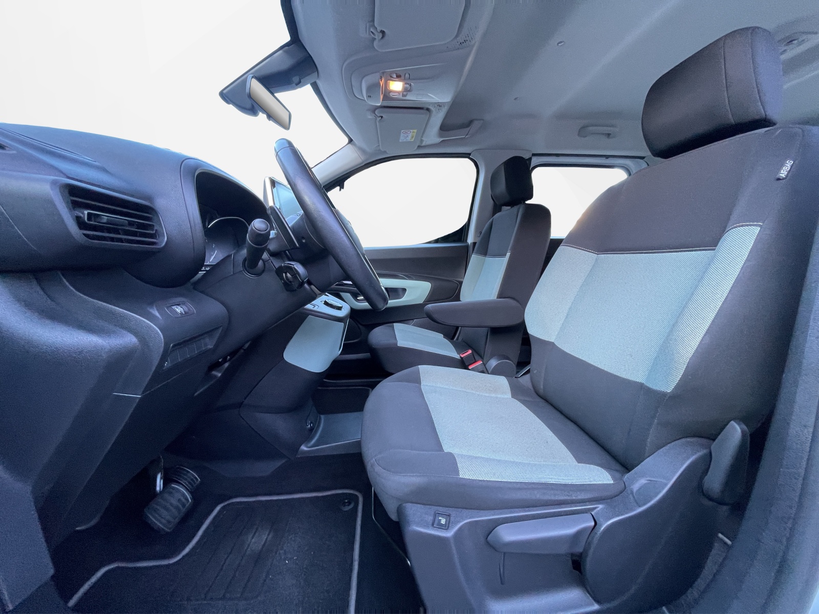 CITROEN Berlingo 1.2 PureTech 130 Feel-image-9