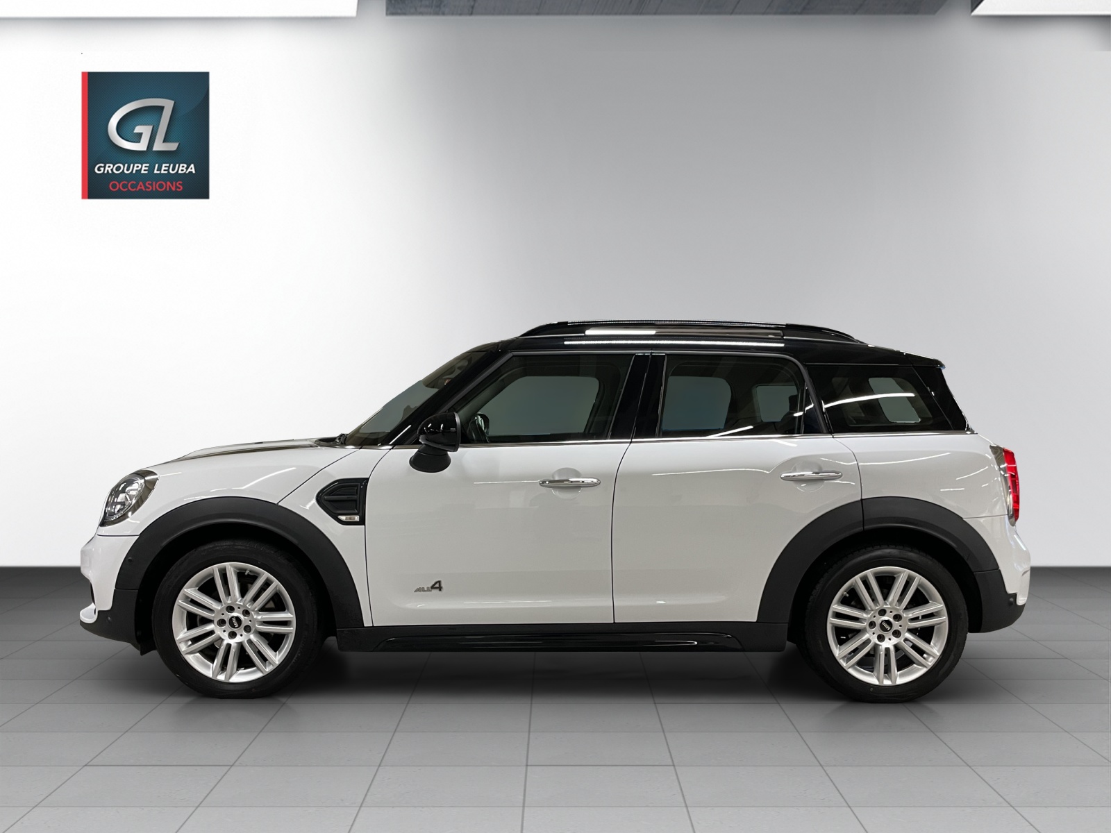 MINI Countryman Cooper S FWD Steptronic DKG-showroom-element-2