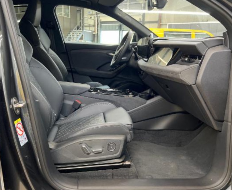 AUDI Q6 Sportback e-tron quattro S-Line Tech pro mit Anhängerkupplung-image-8