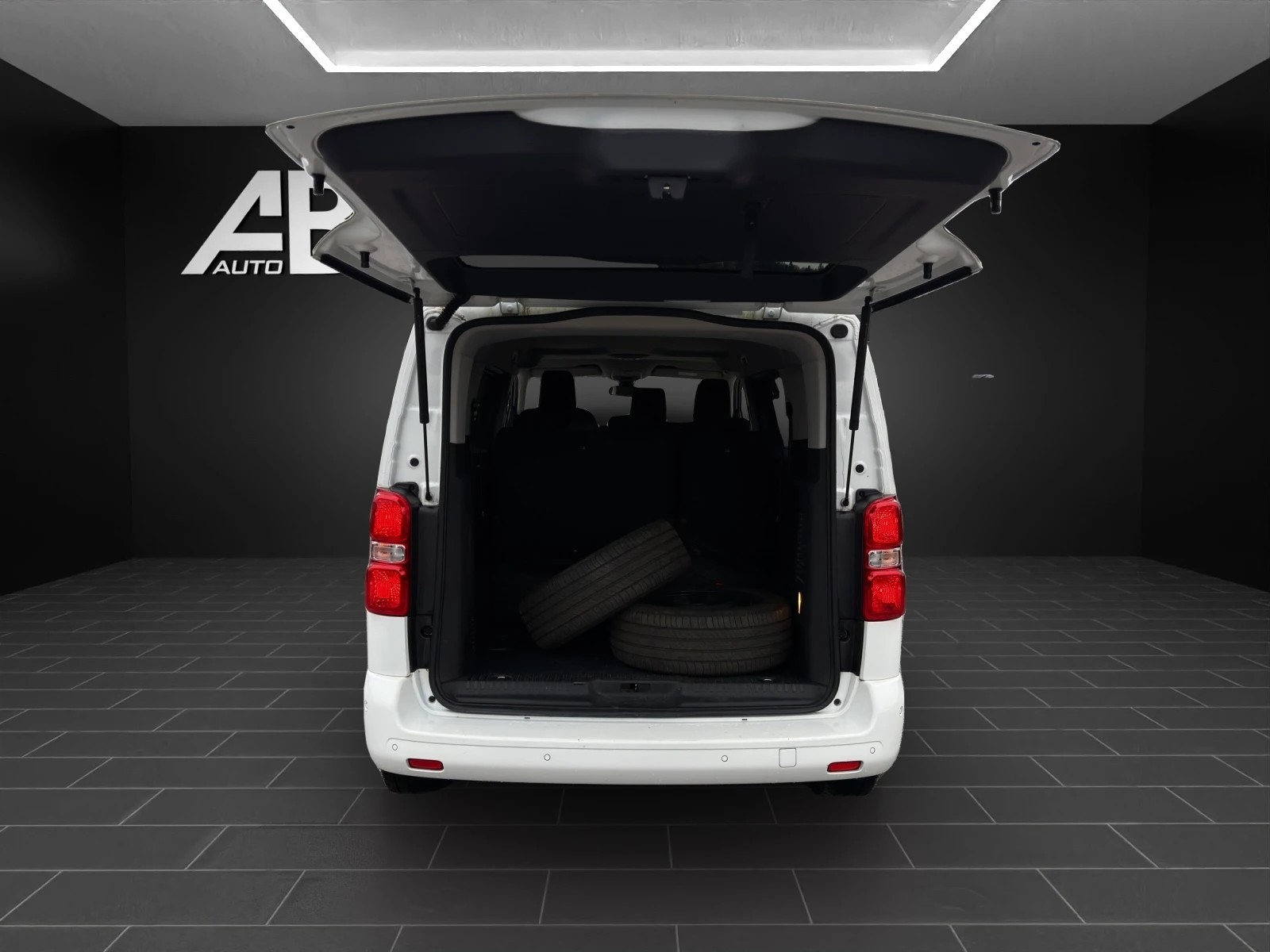 OPEL Zafira Life 2.0 CDTI Business Edition M Automatik-image-14