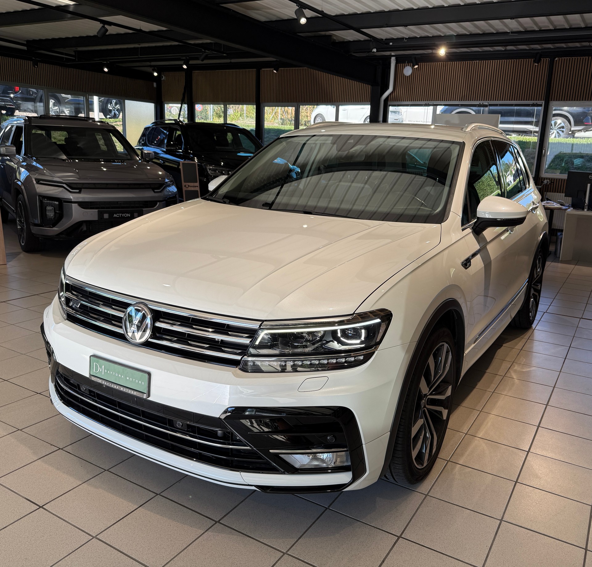 VW Tiguan 2.0TSI Highline 4Motion DSG R-Line