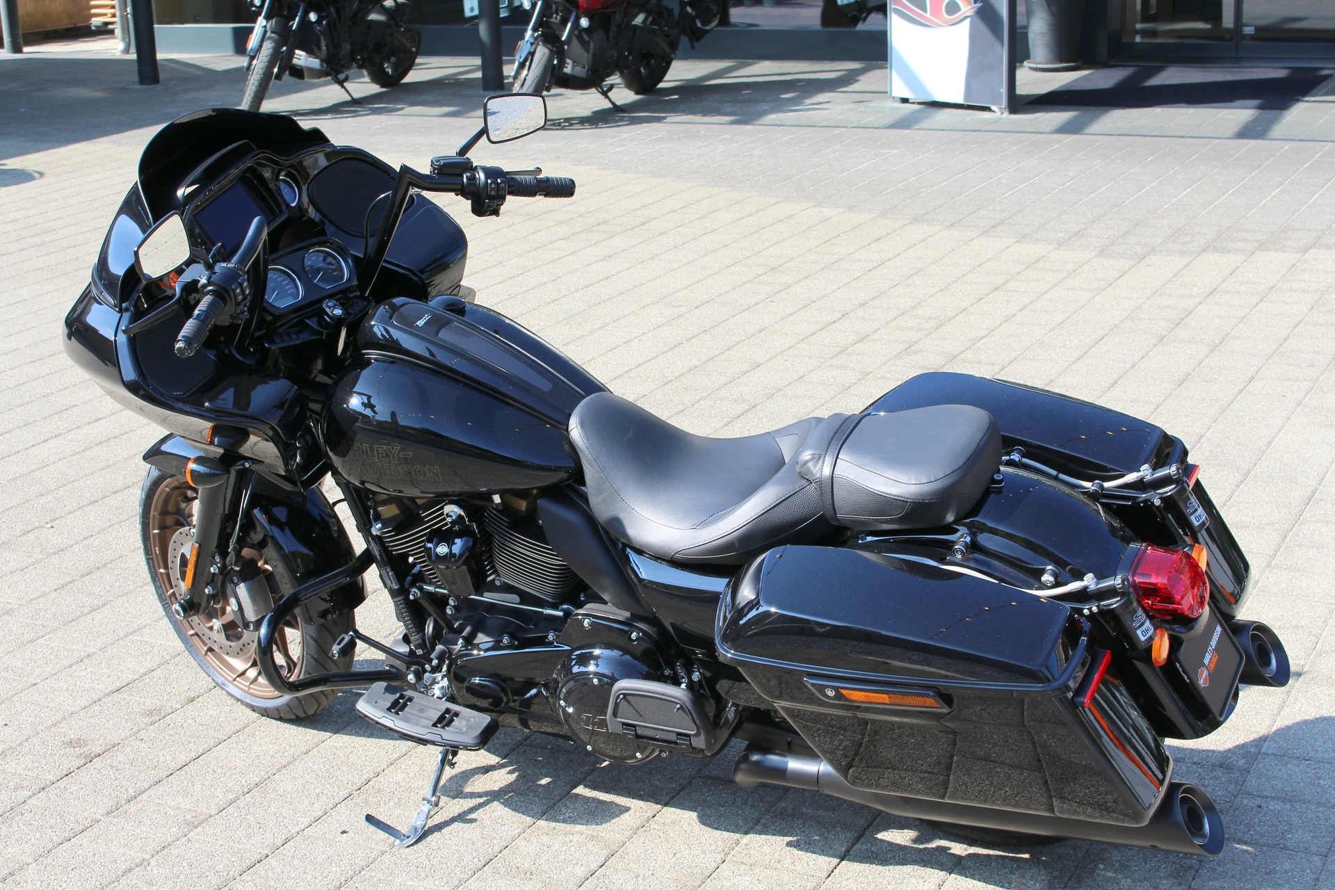 HARLEY-DAVIDSON FLTRXST Road Glide ST 117-image-3
