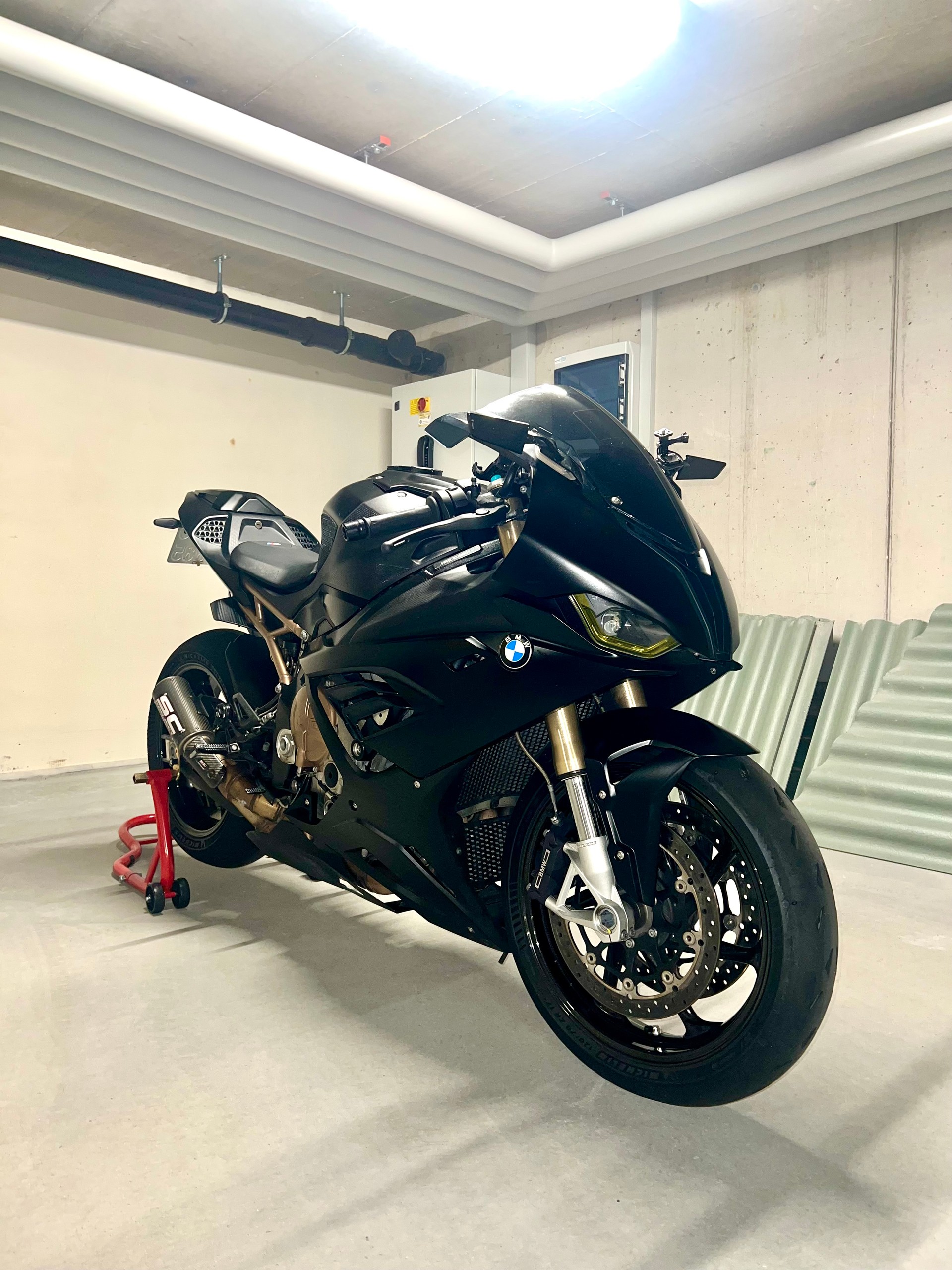 BMW S 1000 RR 1of10 Sonderedition-image-0