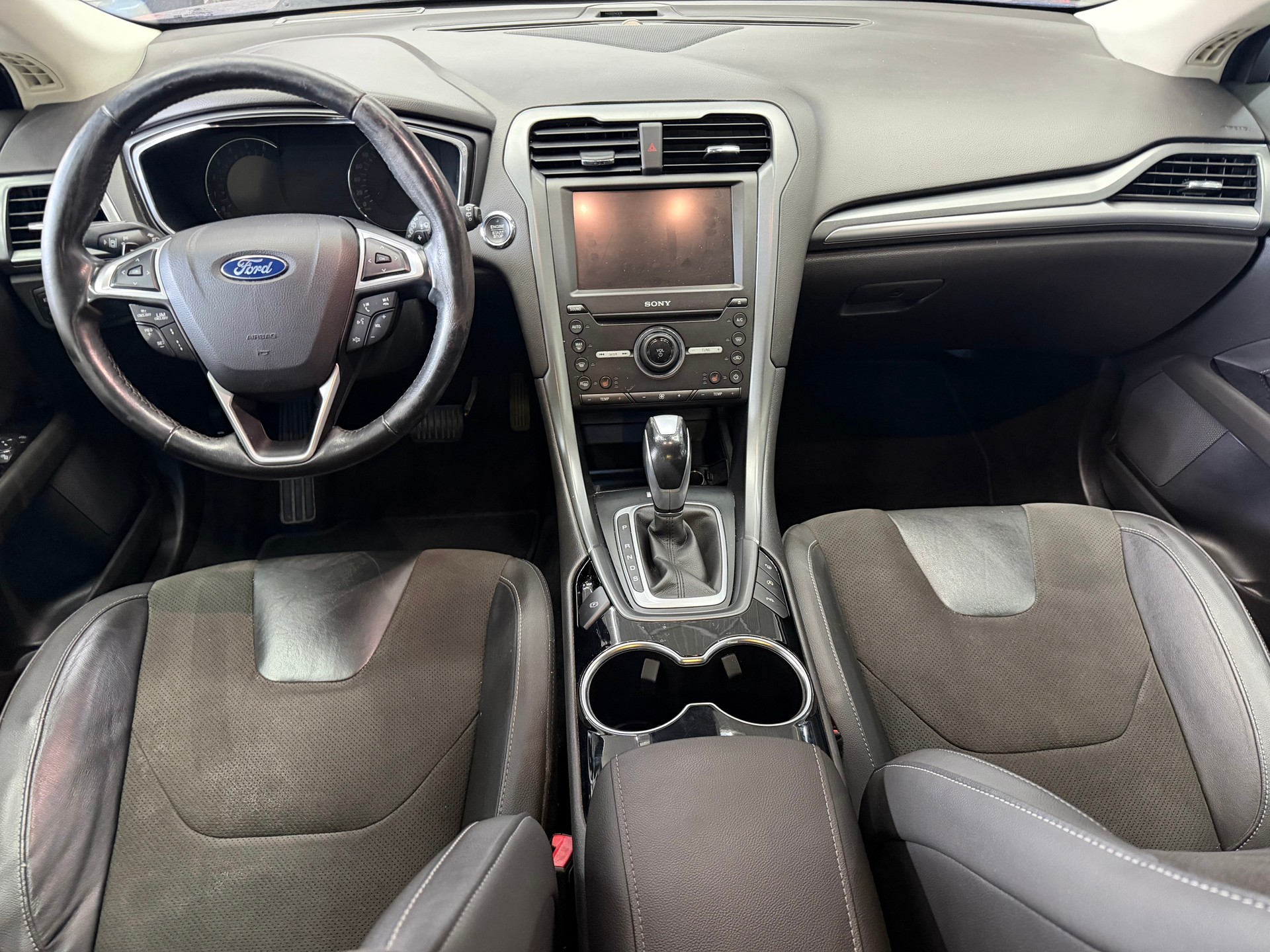 FORD Mondeo 2.0 TDCi Titanium AWD PowerShift-showroom-element-3
