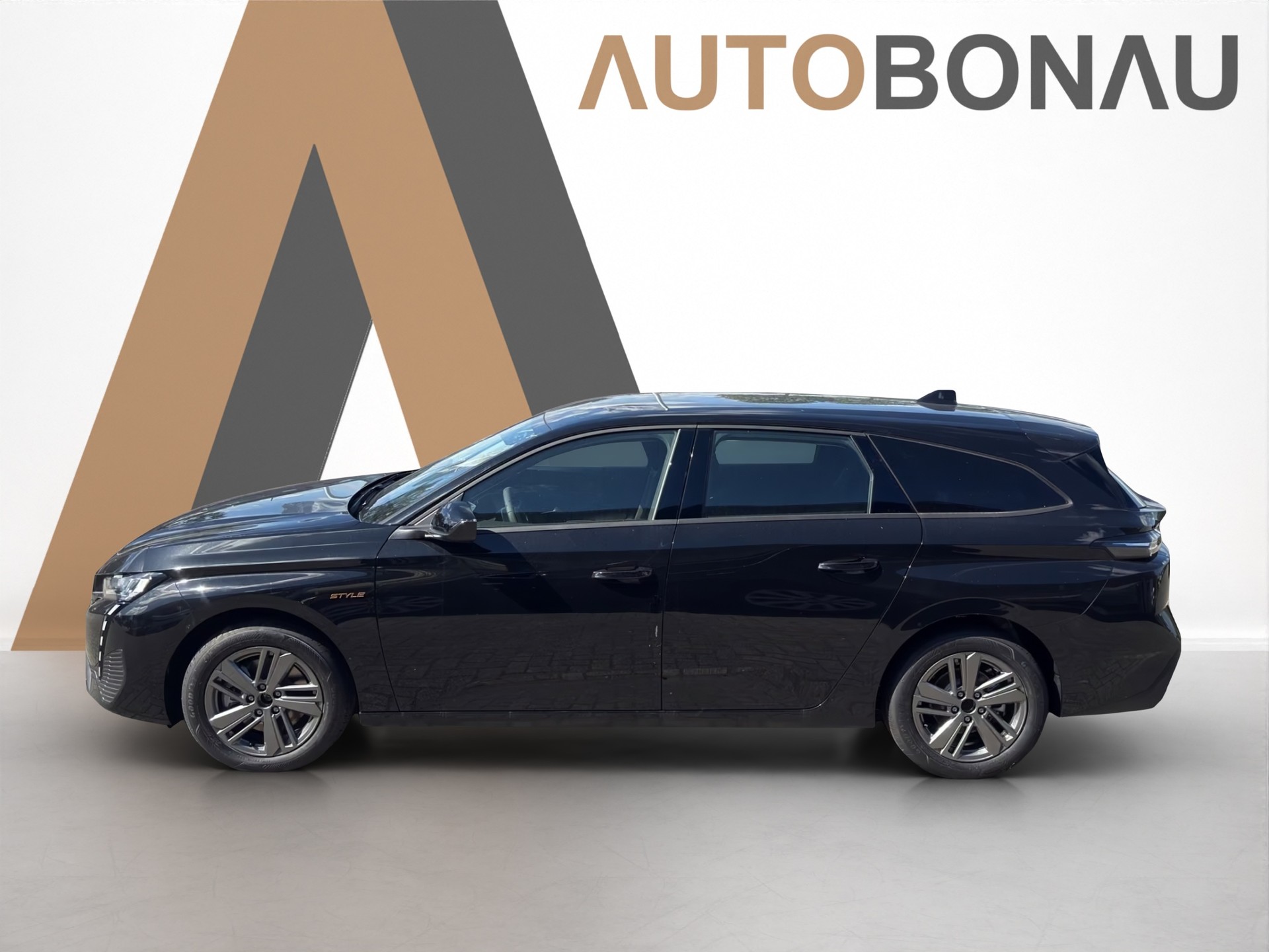 PEUGEOT 308 SW 1.2 Hybrid Style-image-13