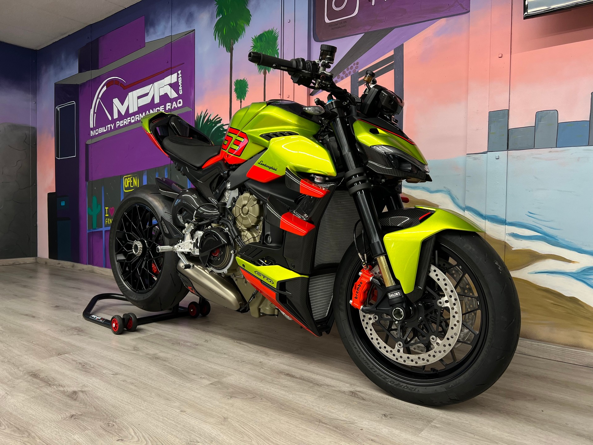 DUCATI STREETFIGHTER V4 S-showroom-element-1