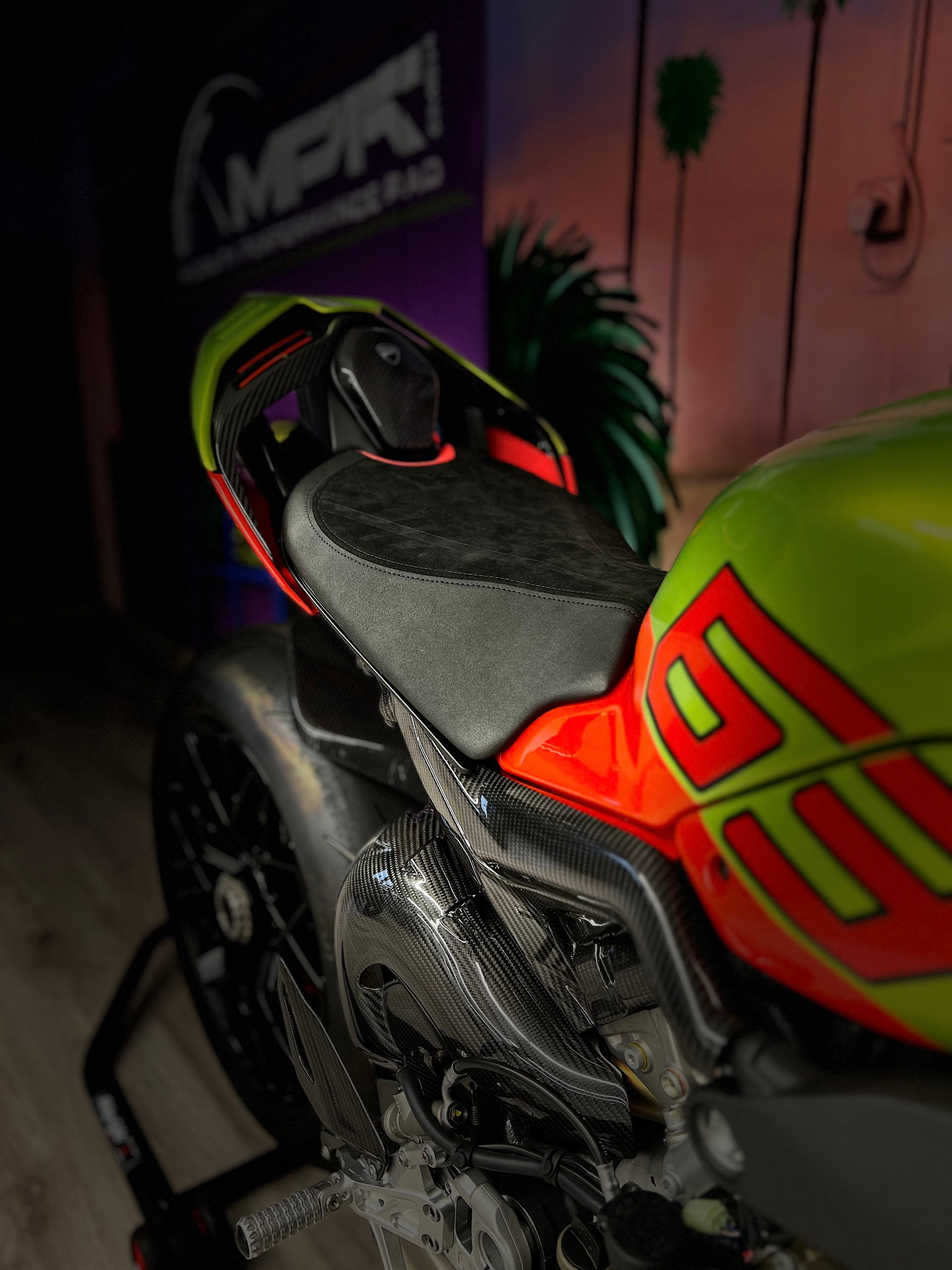 DUCATI STREETFIGHTER V4 S-image-8
