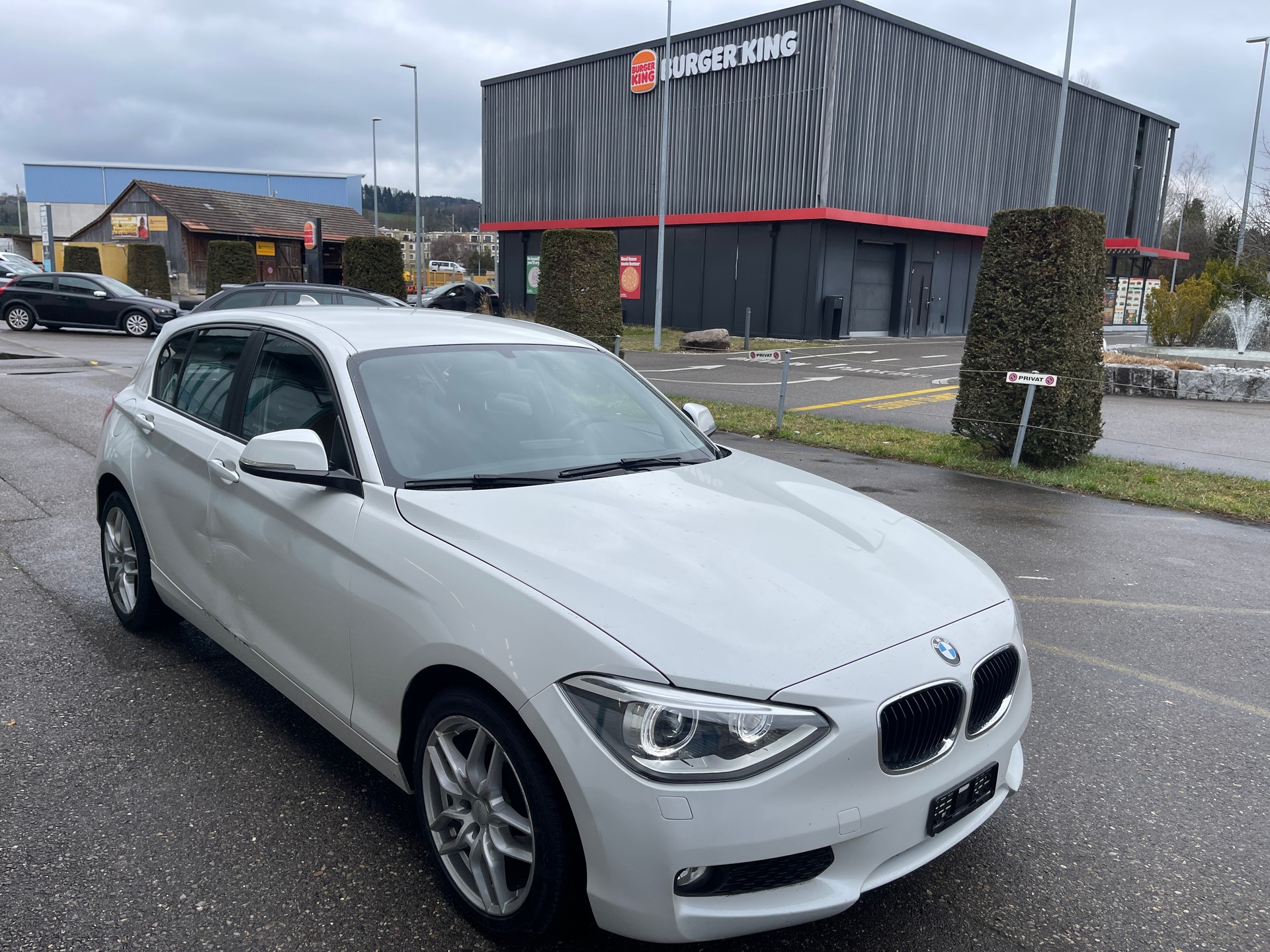 BMW 114i Business-image-1