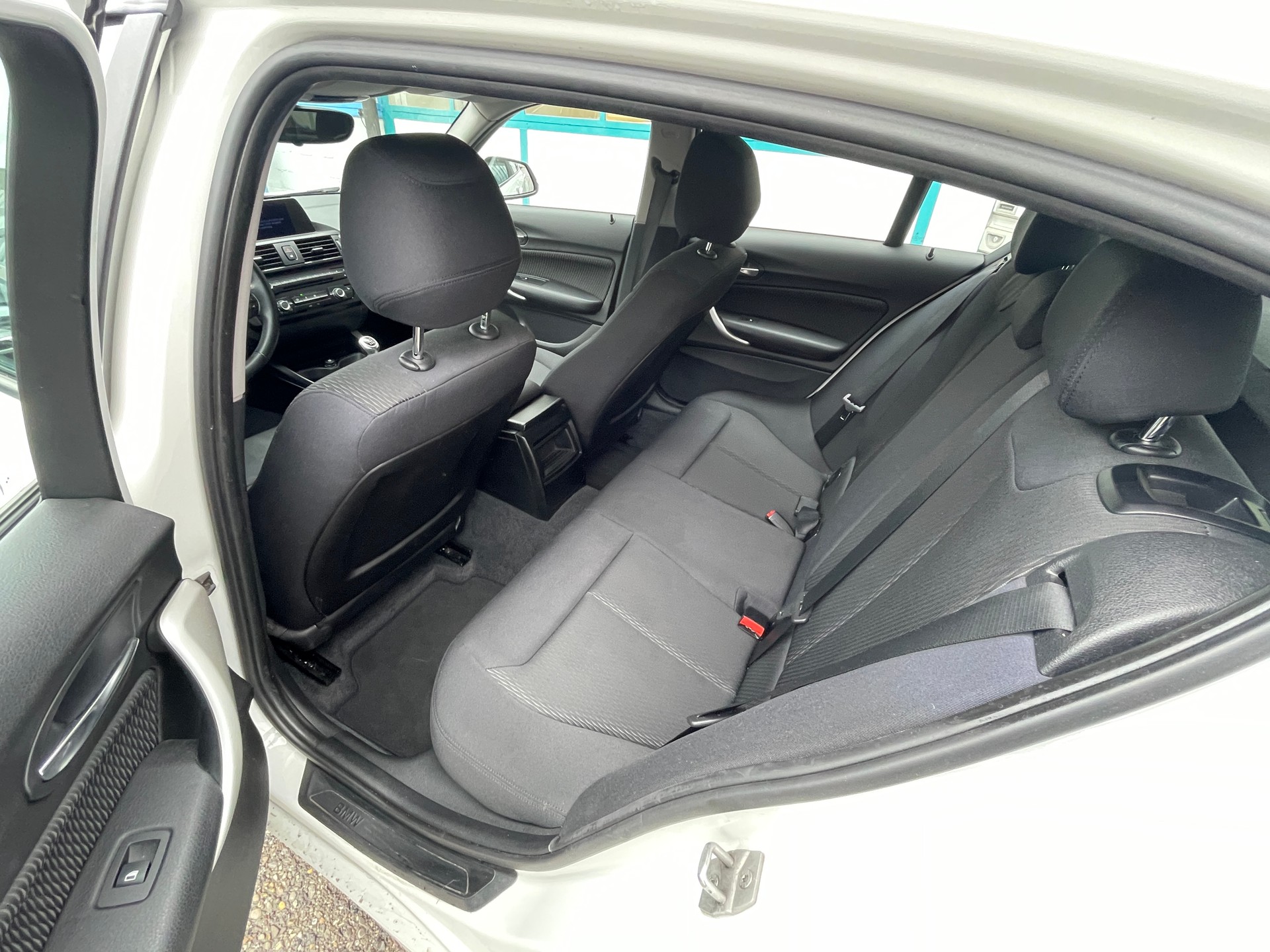 BMW 114i Business-image-8