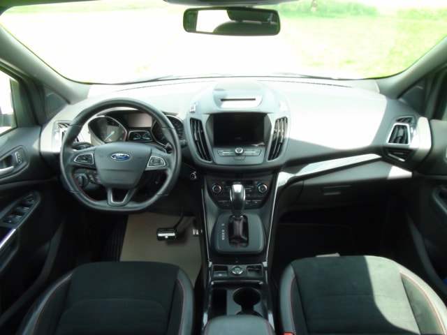 FORD Kuga 2.0 TDCi 150 ST-Line FPS-image-8