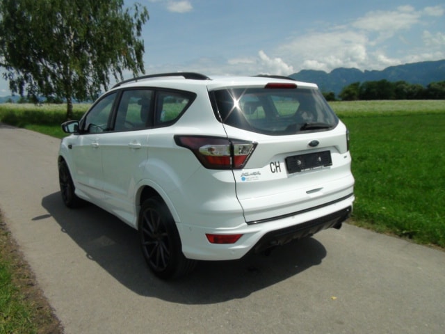 FORD Kuga 2.0 TDCi 150 ST-Line FPS-image-7