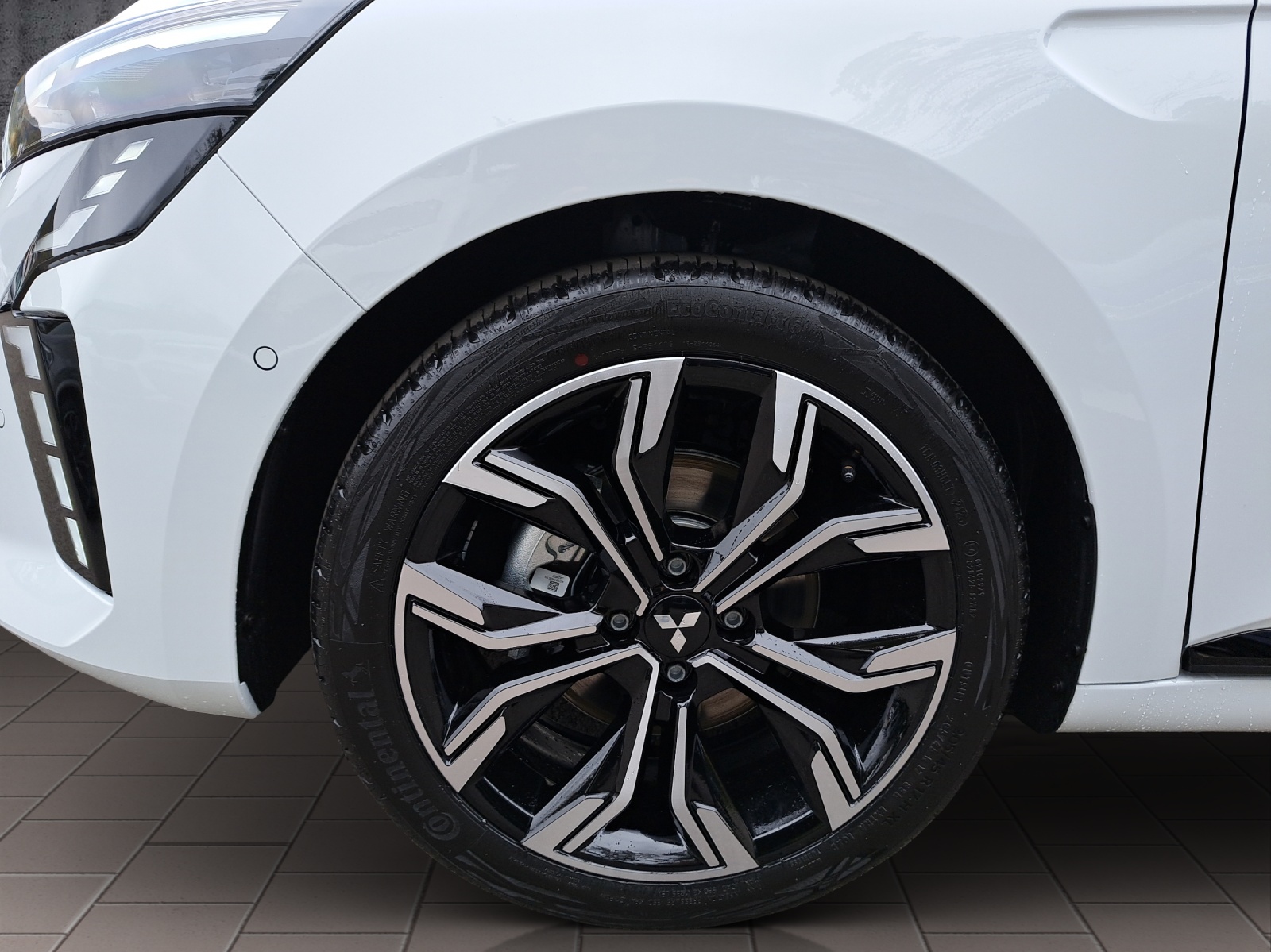 MITSUBISHI Colt 1.6 HEV Instyle-image-8