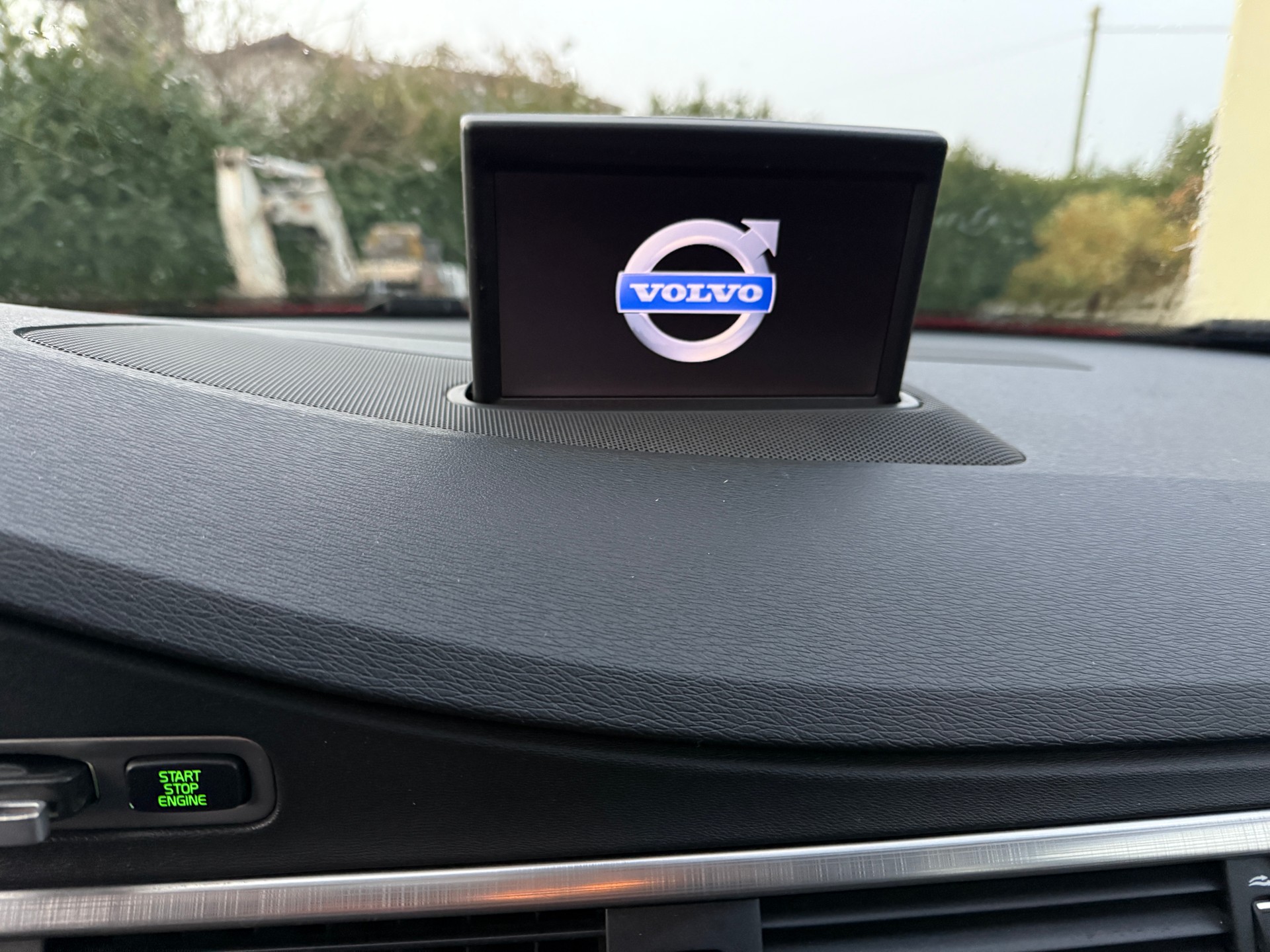 VOLVO V70 2.5T Kinetic Geartronic-image-11
