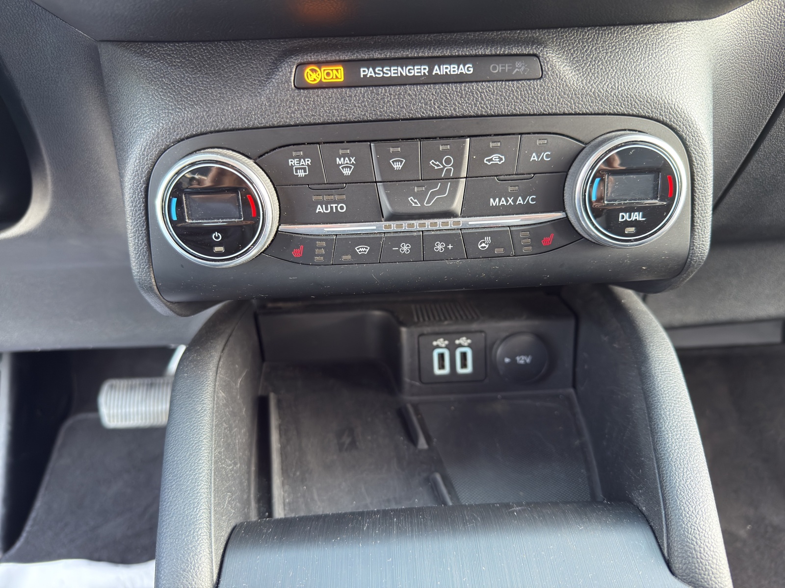 FORD Kuga 2.5 PHEV Titanium X 2WD-image-15