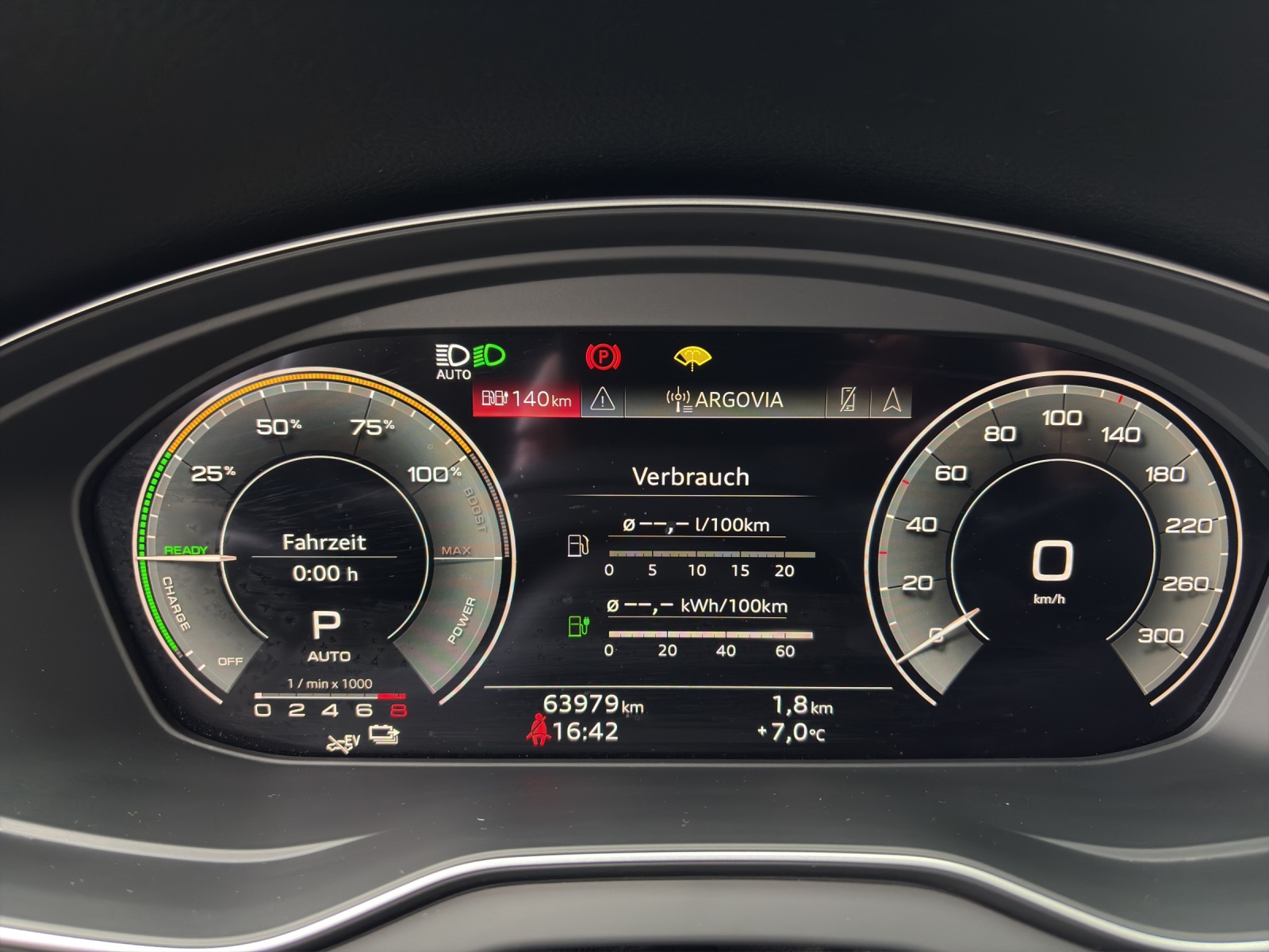 AUDI Q5 2.0 50 TFSI e S Line quattro S-Tronic-image-10
