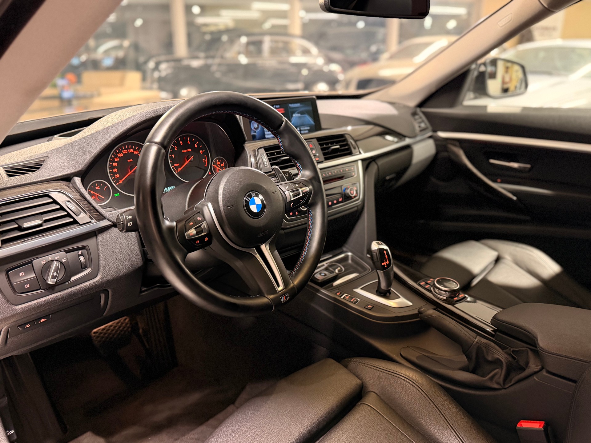BMW 335i GT xDrive Luxury Line Steptronic-image-9