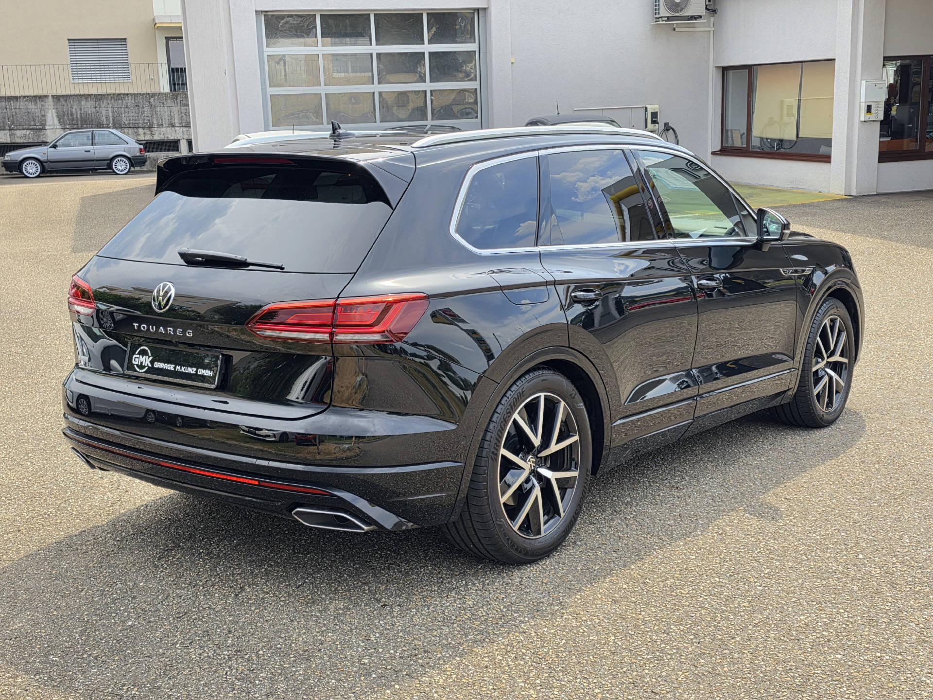 VW Touareg 3.0 V6 TDI 286 R-Line 75 Edition-image-5