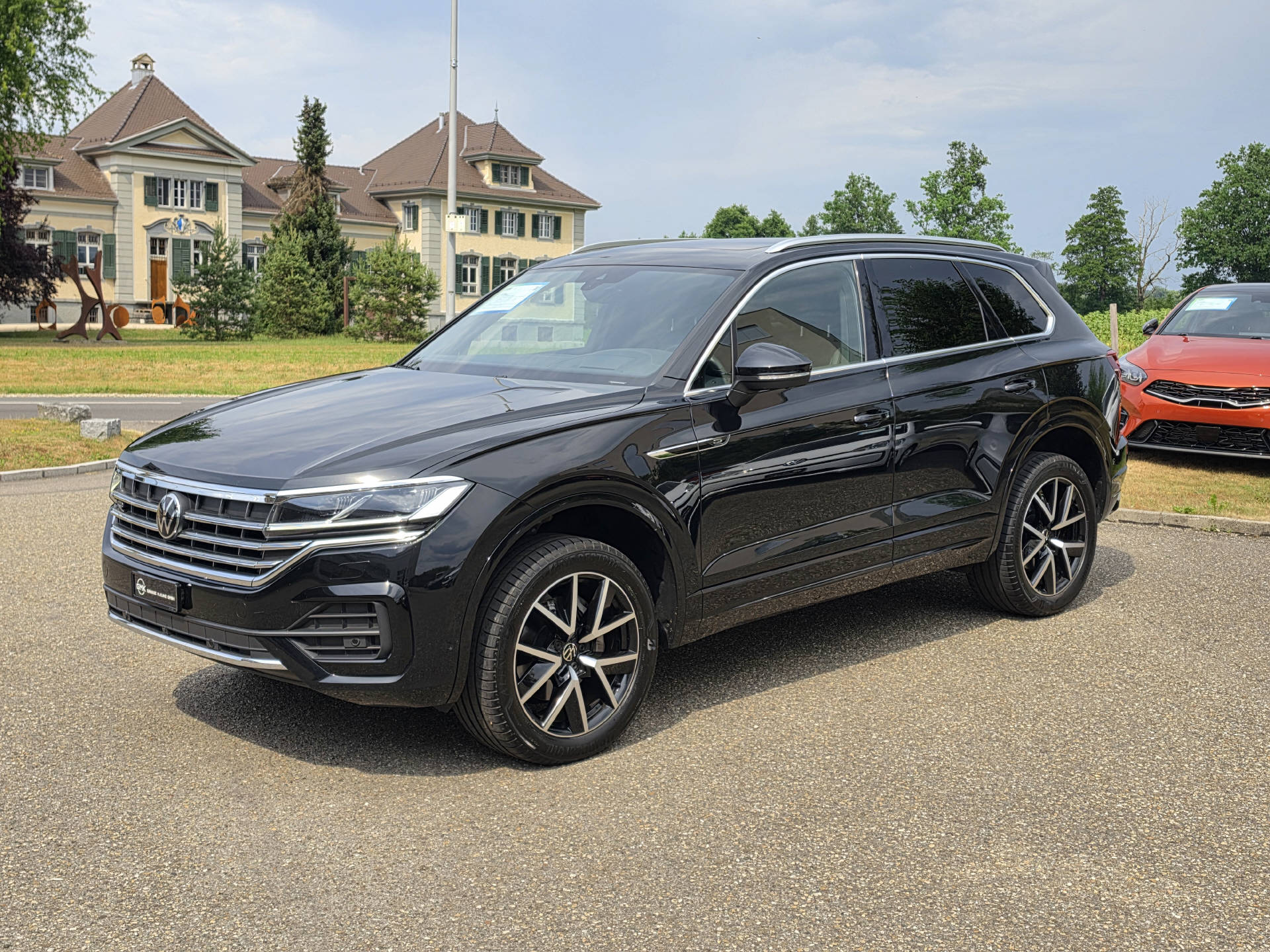 VW Touareg 3.0 V6 TDI 286 R-Line 75 Edition-image-10