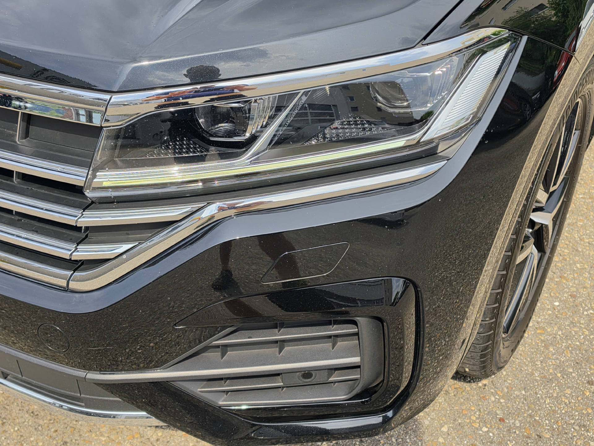 VW Touareg 3.0 V6 TDI 286 R-Line 75 Edition-image-9