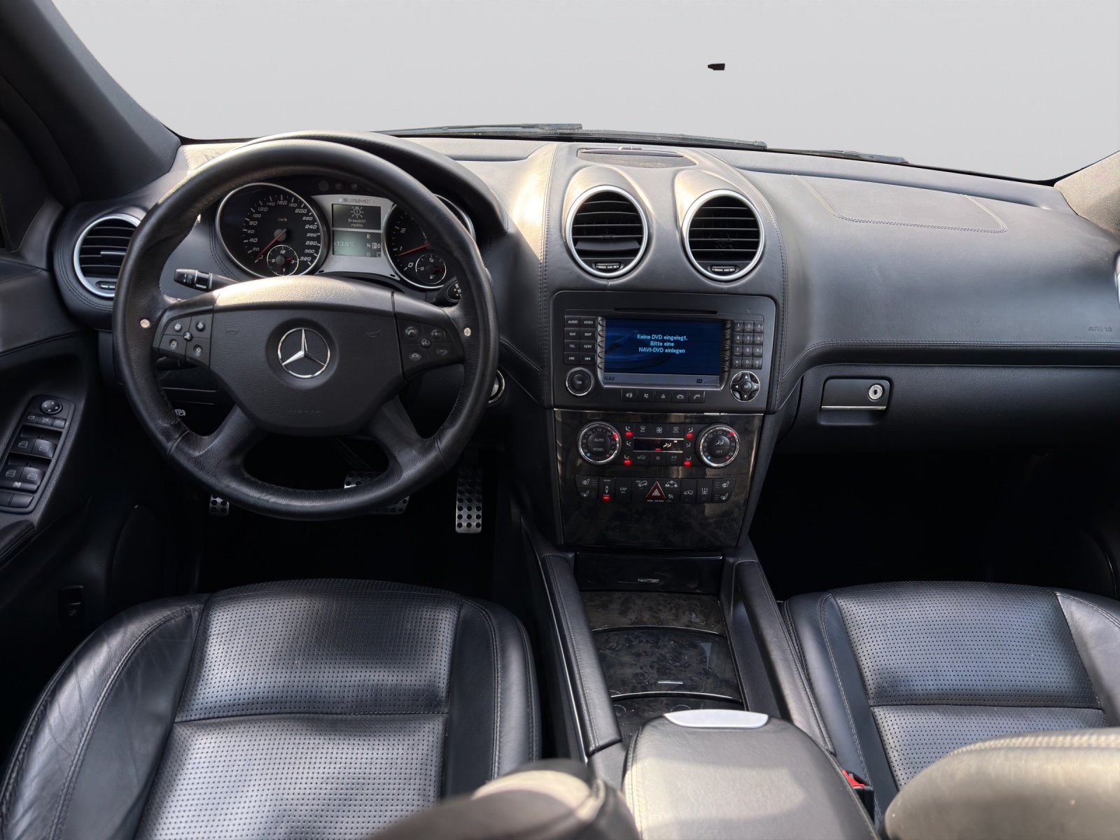 MERCEDES-BENZ ML 63 AMG 4Matic 7G-Tronic-image-12