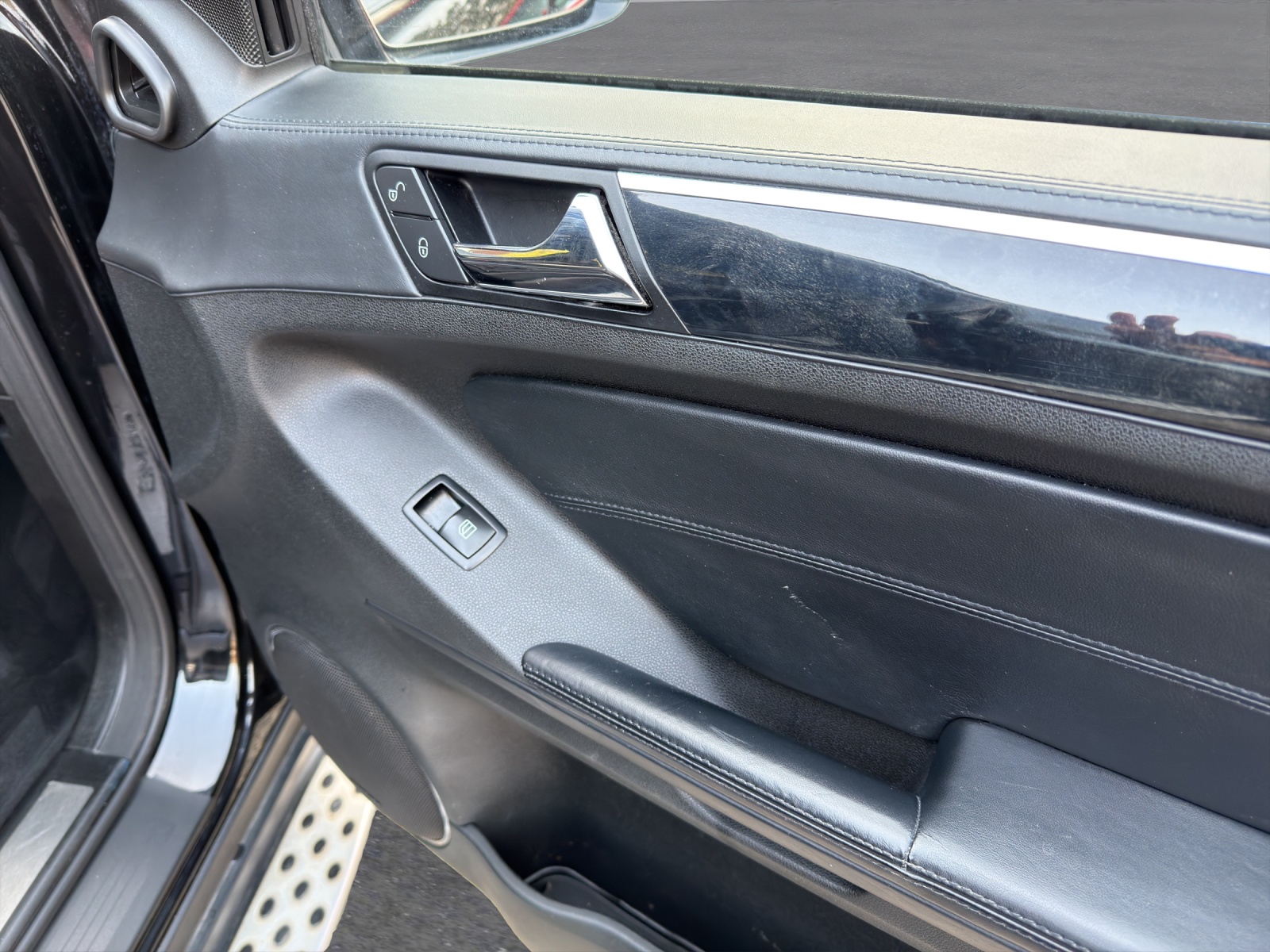 MERCEDES-BENZ ML 63 AMG 4Matic 7G-Tronic-image-24