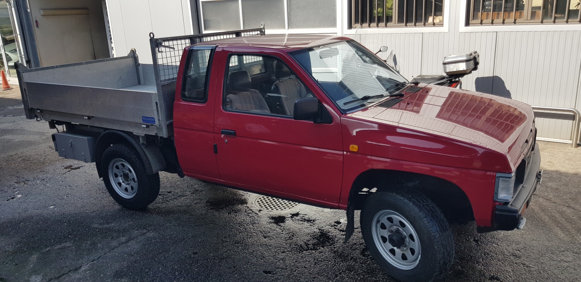 NISSAN King Cab 2.4 4x4 KNMD21-image-2