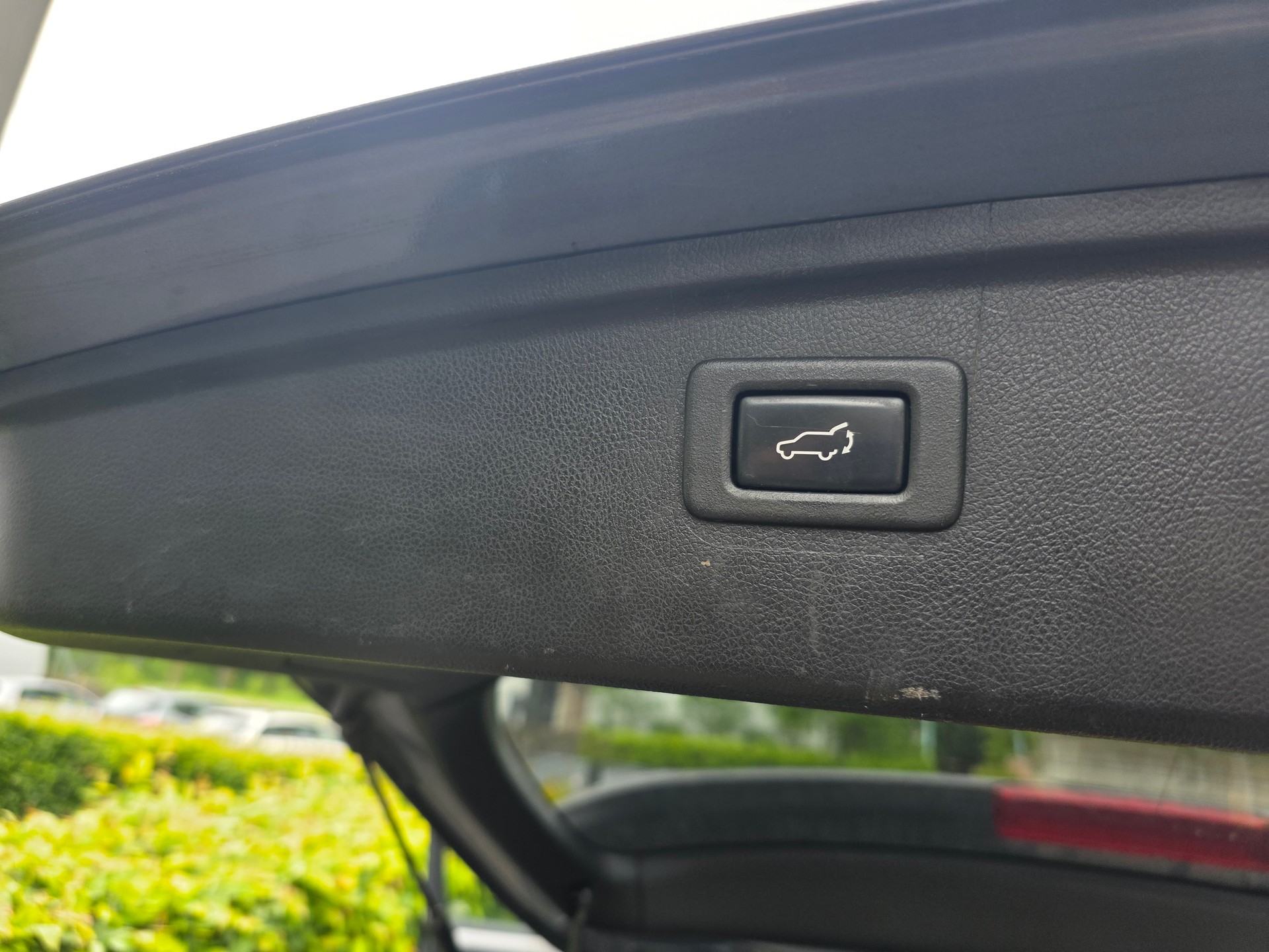 SUBARU Outback 2.5i Swiss Plus AWD Lineartronic-image-14