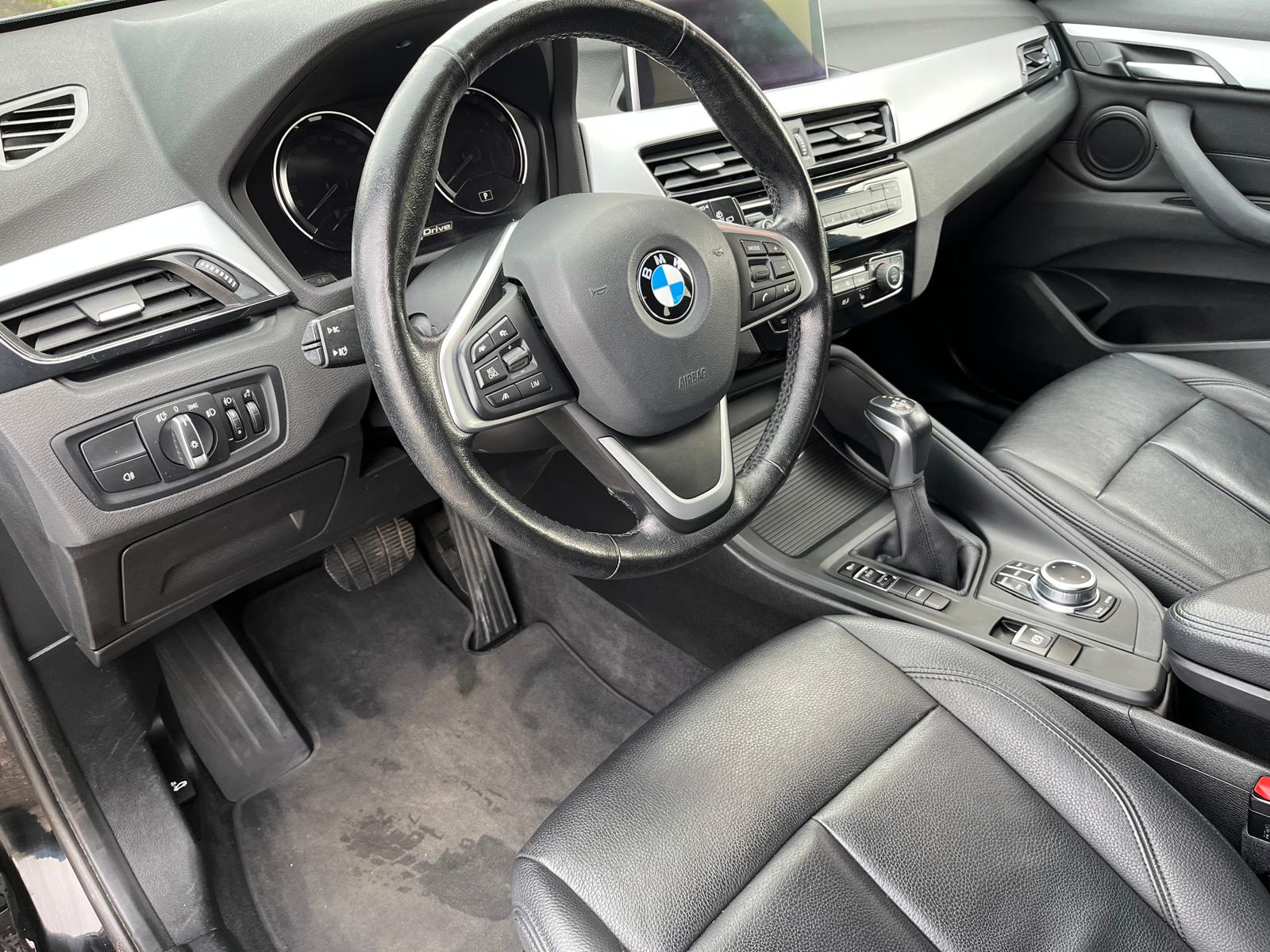 BMW X1 xDrive 25e Sport Line Steptronic-image-9