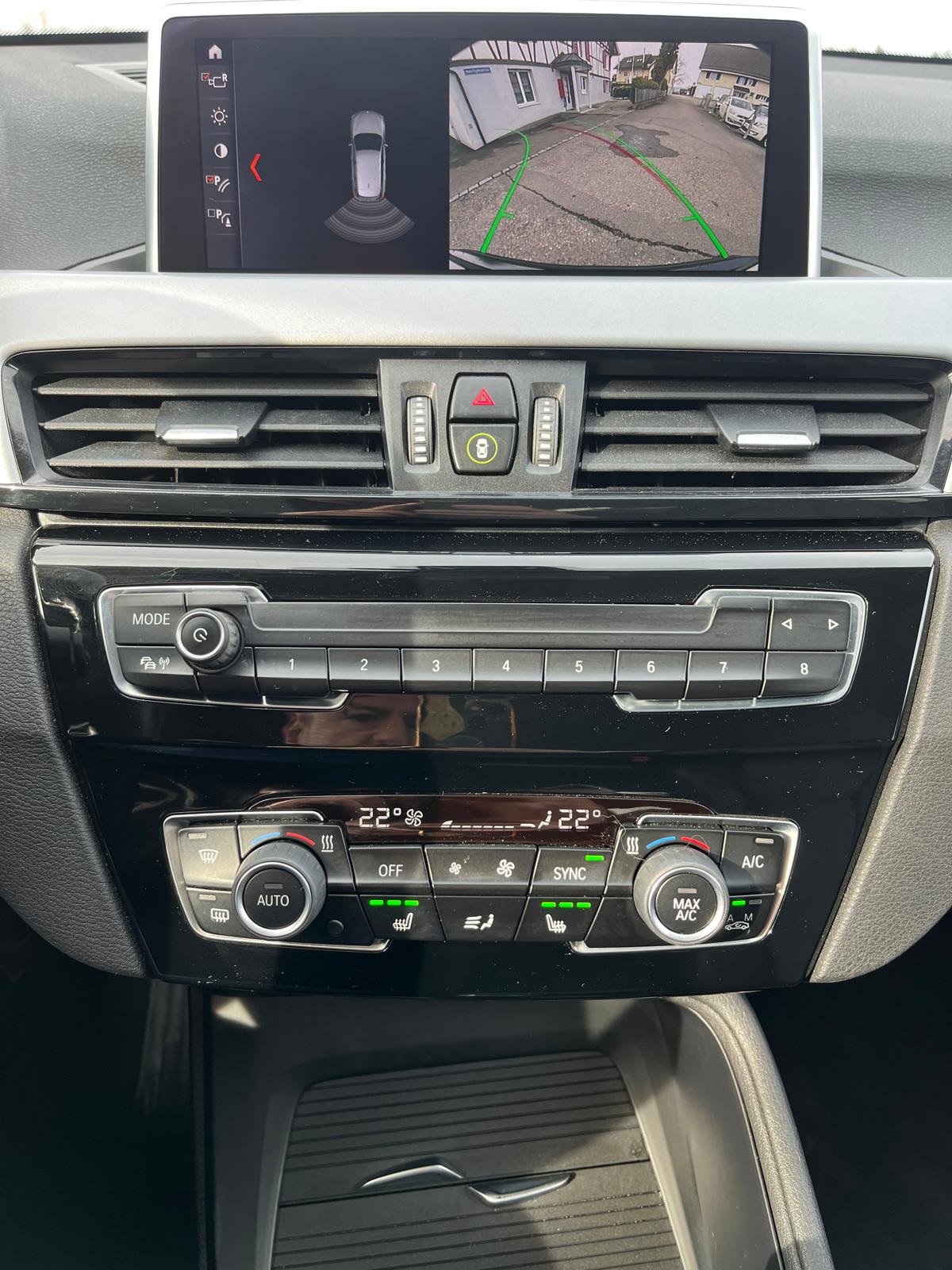 BMW X1 xDrive 25e Sport Line Steptronic-image-11