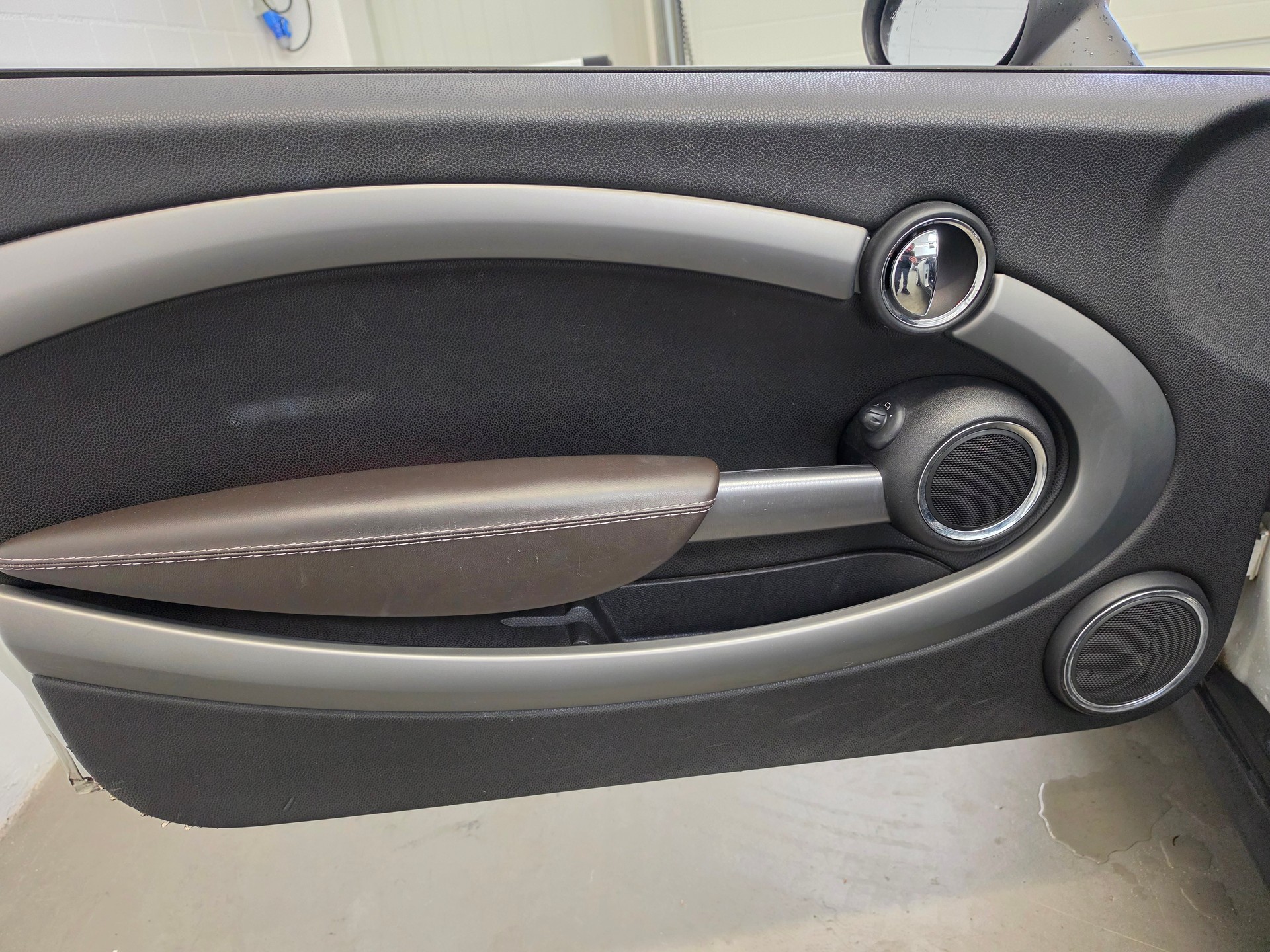 MINI Cooper Cabriolet Highgate EDITION-image-15