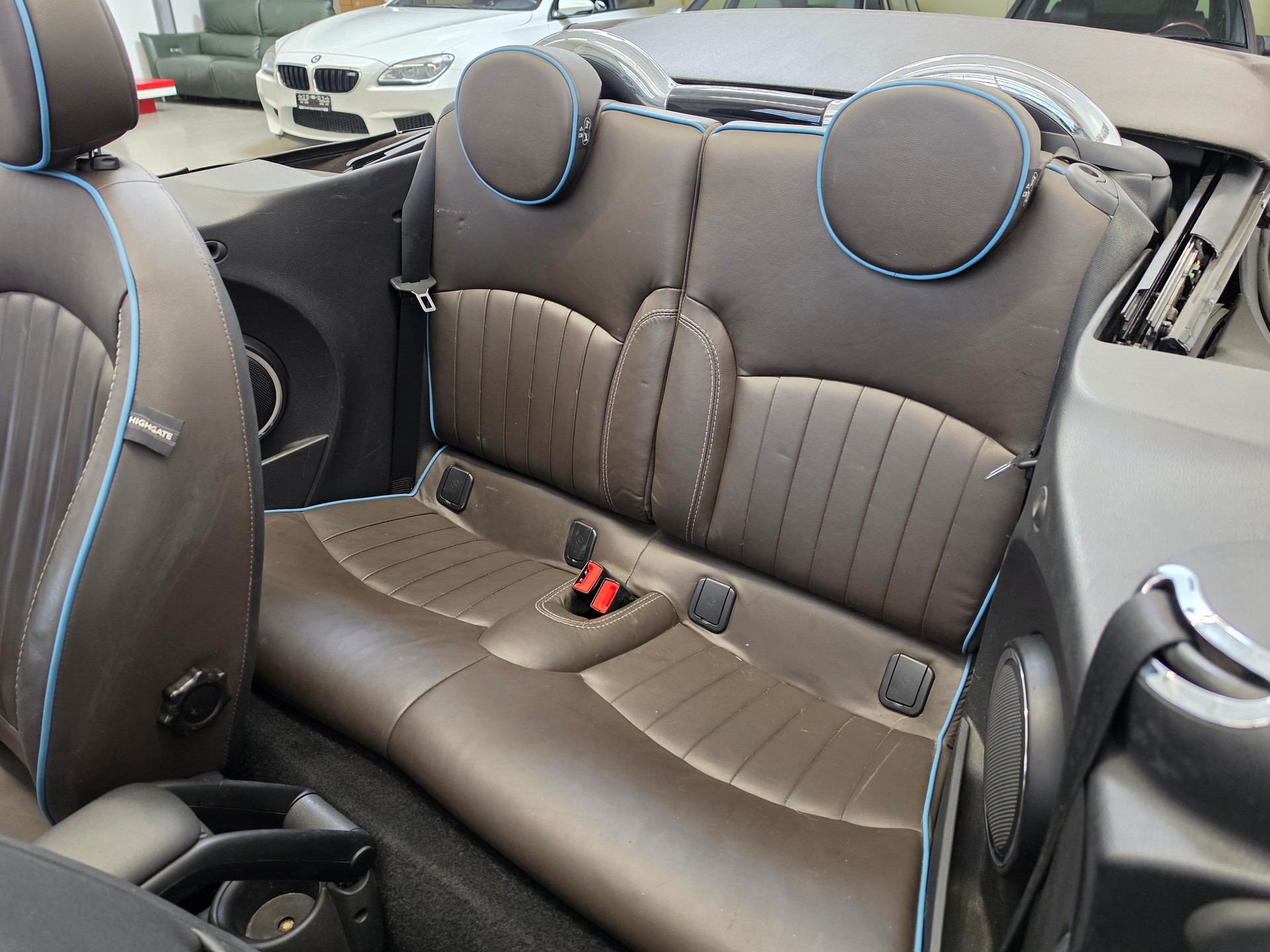 MINI Cooper Cabriolet Highgate EDITION-image-7