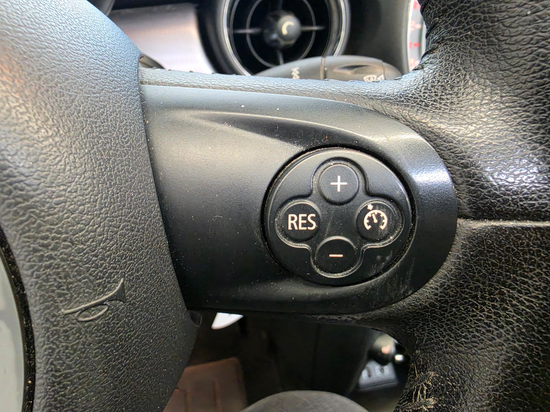 MINI Cooper Cabriolet Highgate EDITION-image-14