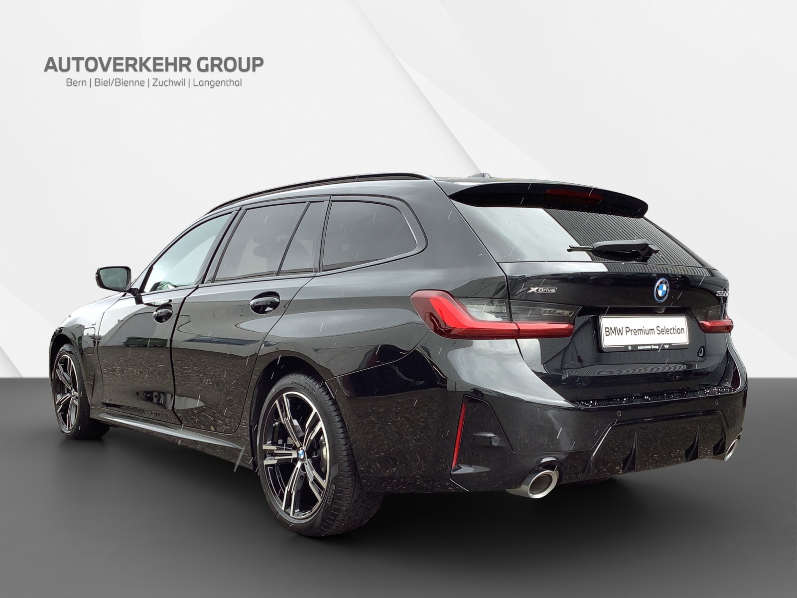 BMW 330e xDrive M Sport-showroom-element-3